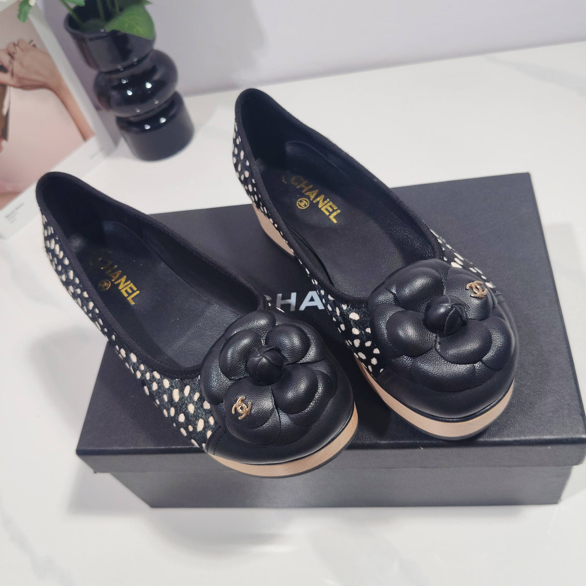 CC 26s Camellia Polka Dot Platform Shoes Black Horsehair 104254