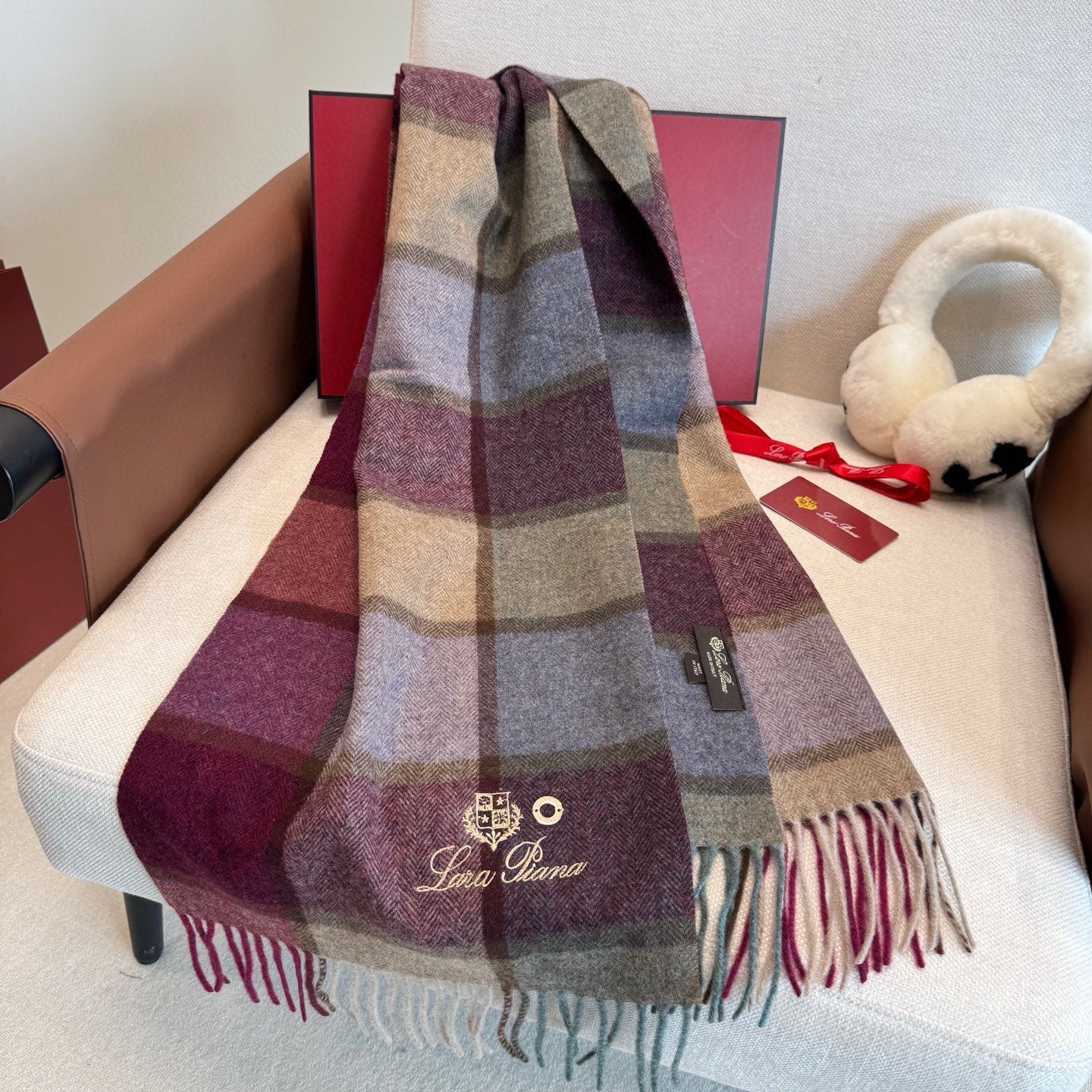 LP Classic Embroidered Scarf 185CM Purple Cashmere 292818