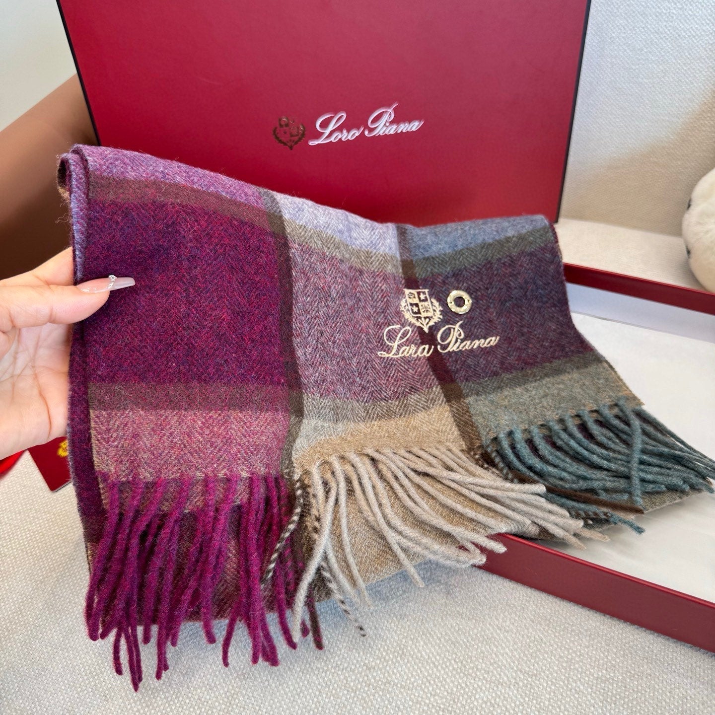 LP Classic Embroidered Scarf 185CM Purple Cashmere 292818