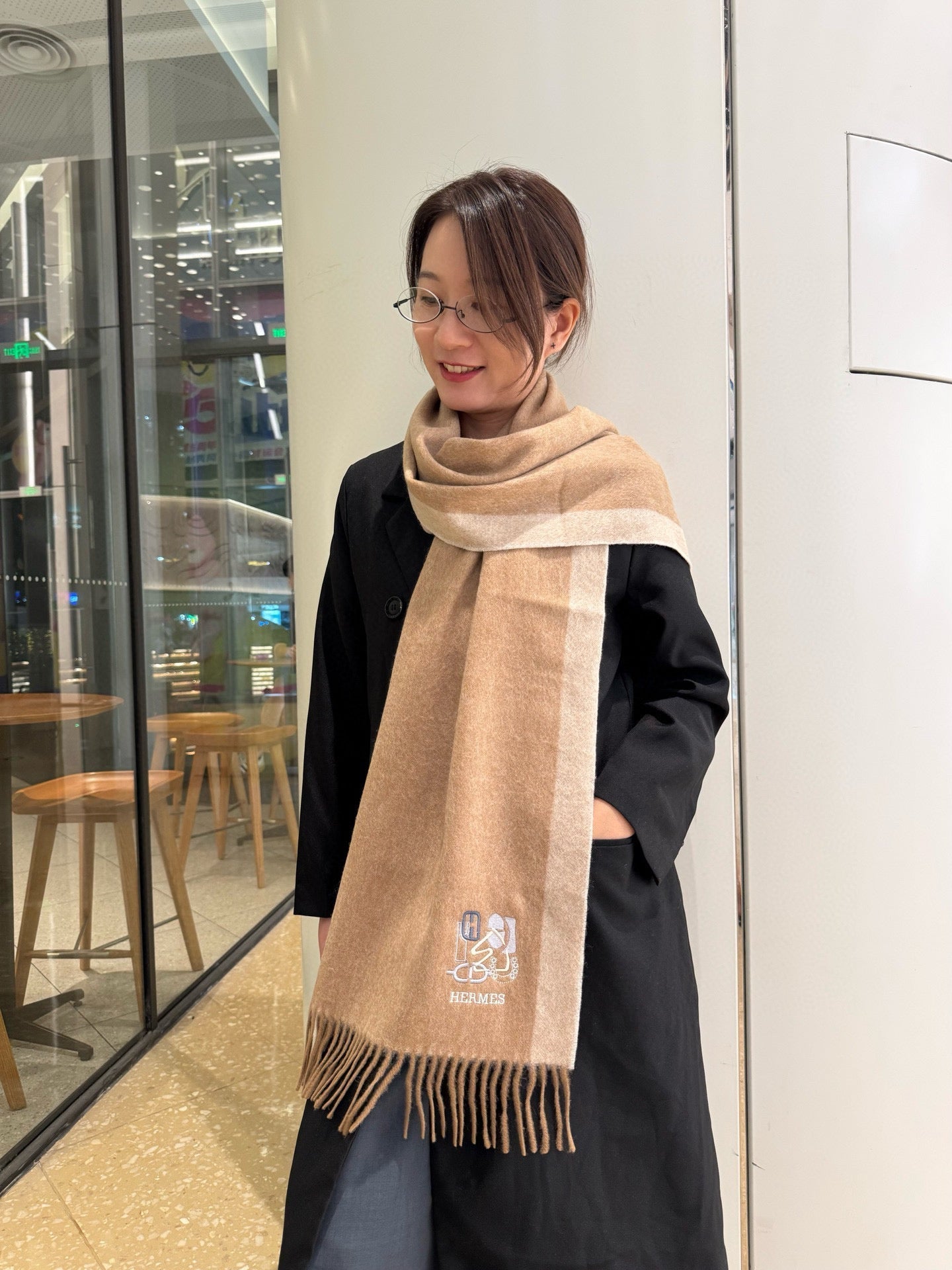 HM Classic Embroidered Scarf 185CM Beige Cashmere 292823