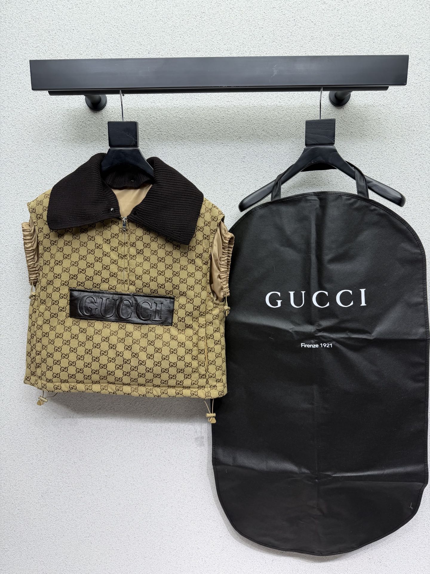 GG Gilet With Leather Label Beige Brown Fabric 343391