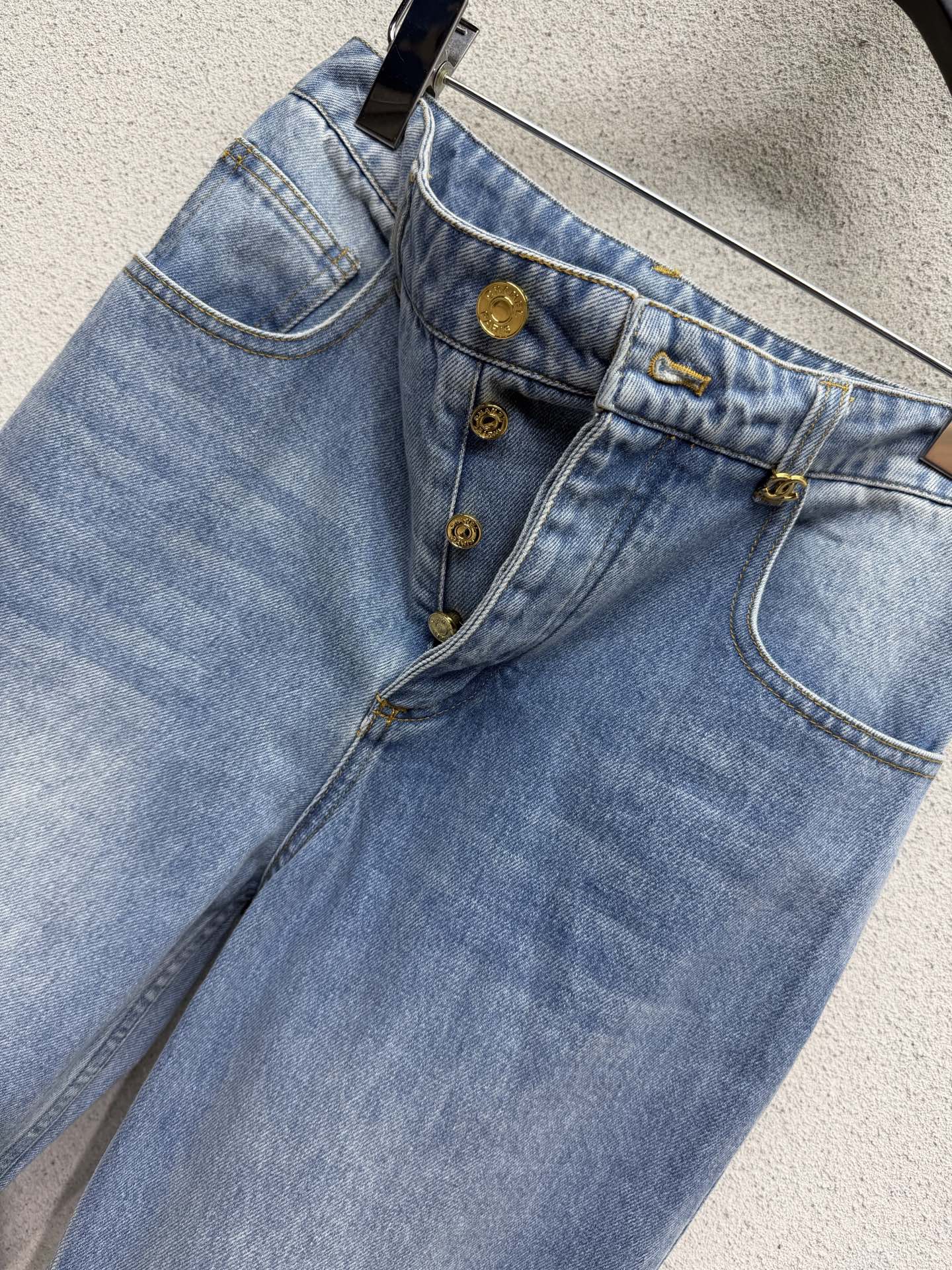CC 26s Metal Buckle Pockets Jeans Washed Blue Denim 393612
