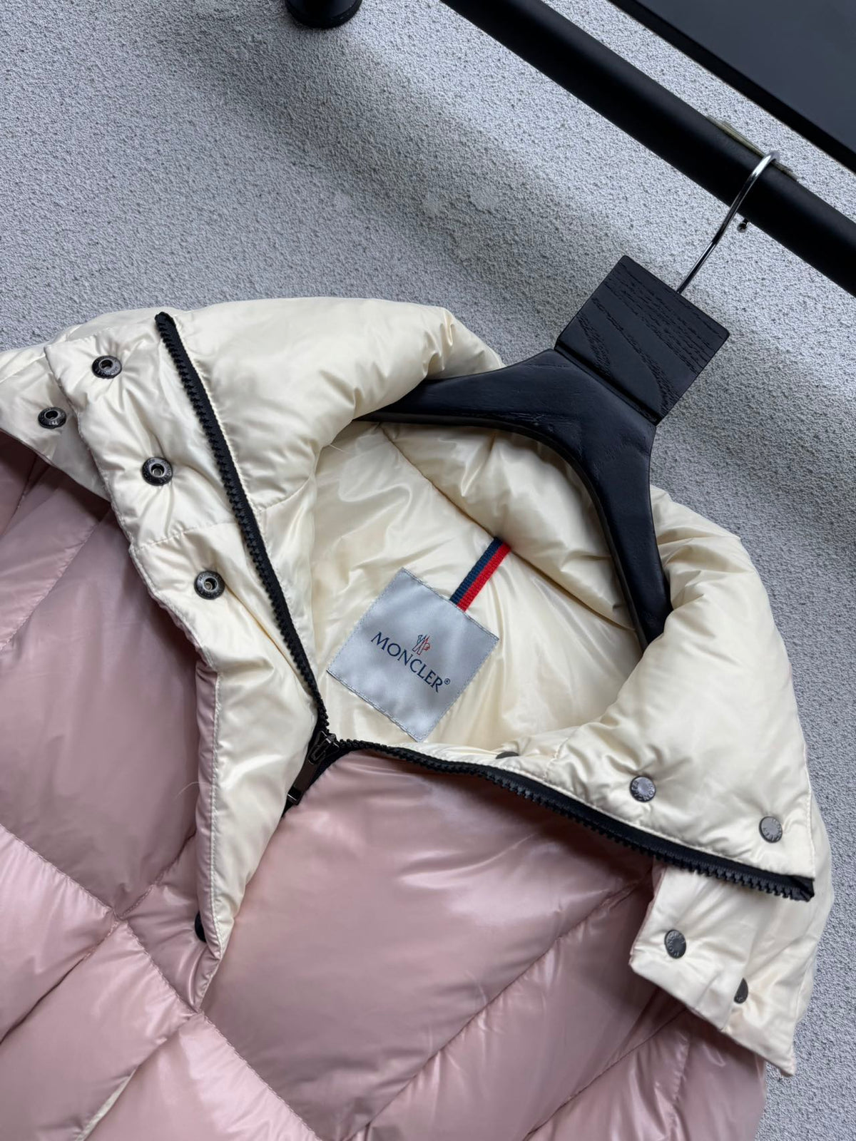 MC 26s Maire Jacket Pink Nylon Down 438966