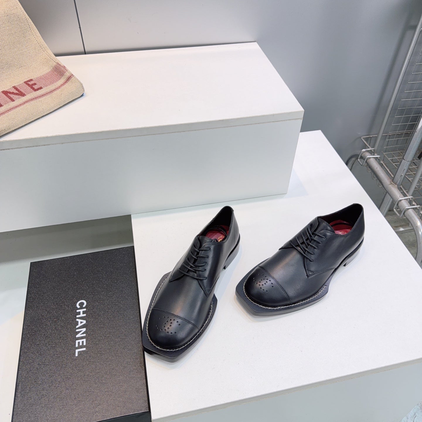 CC Lace-Up Shoes Black Calfskin 842727
