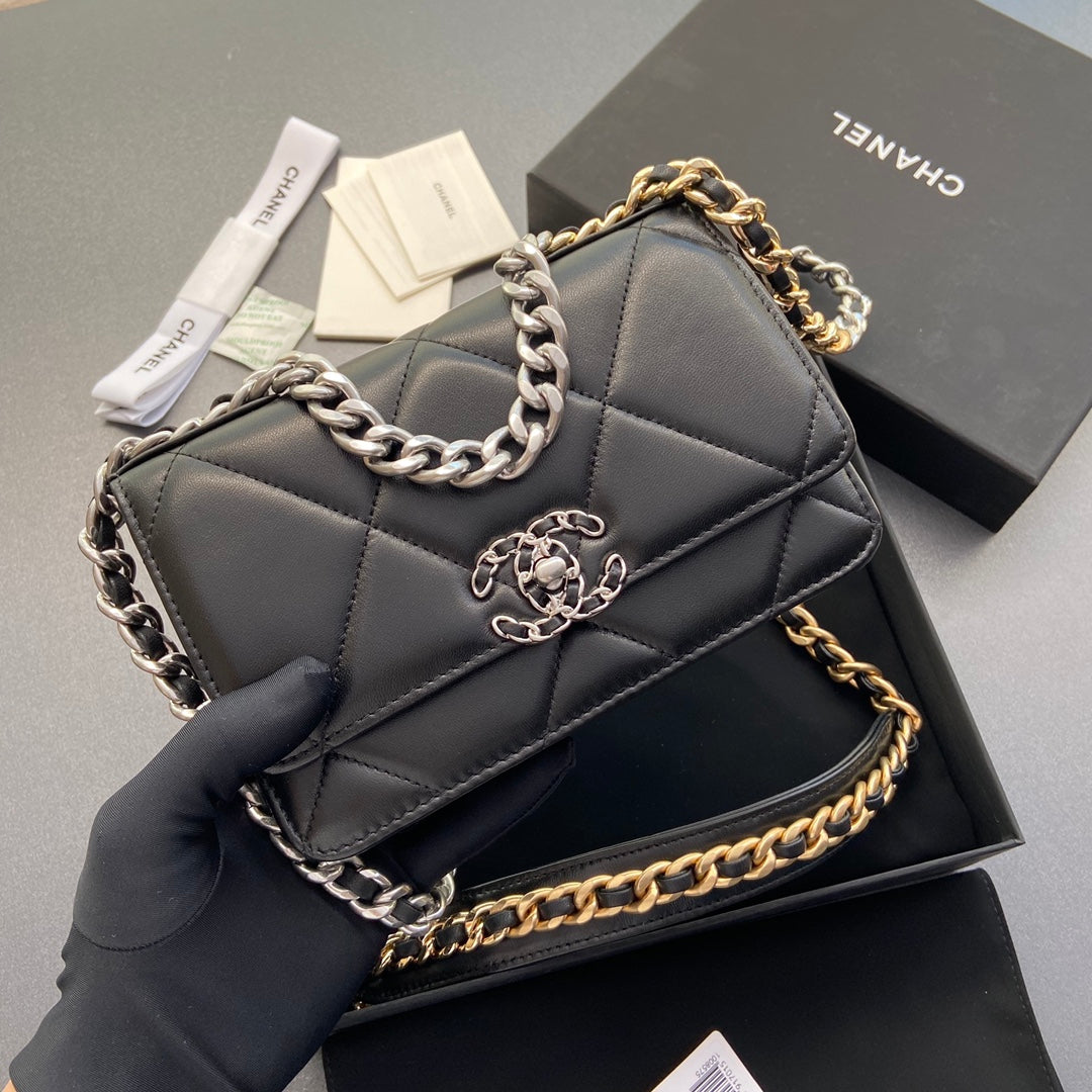 CC 19 Woc 19cm Black Calfskin SIlver Hardware