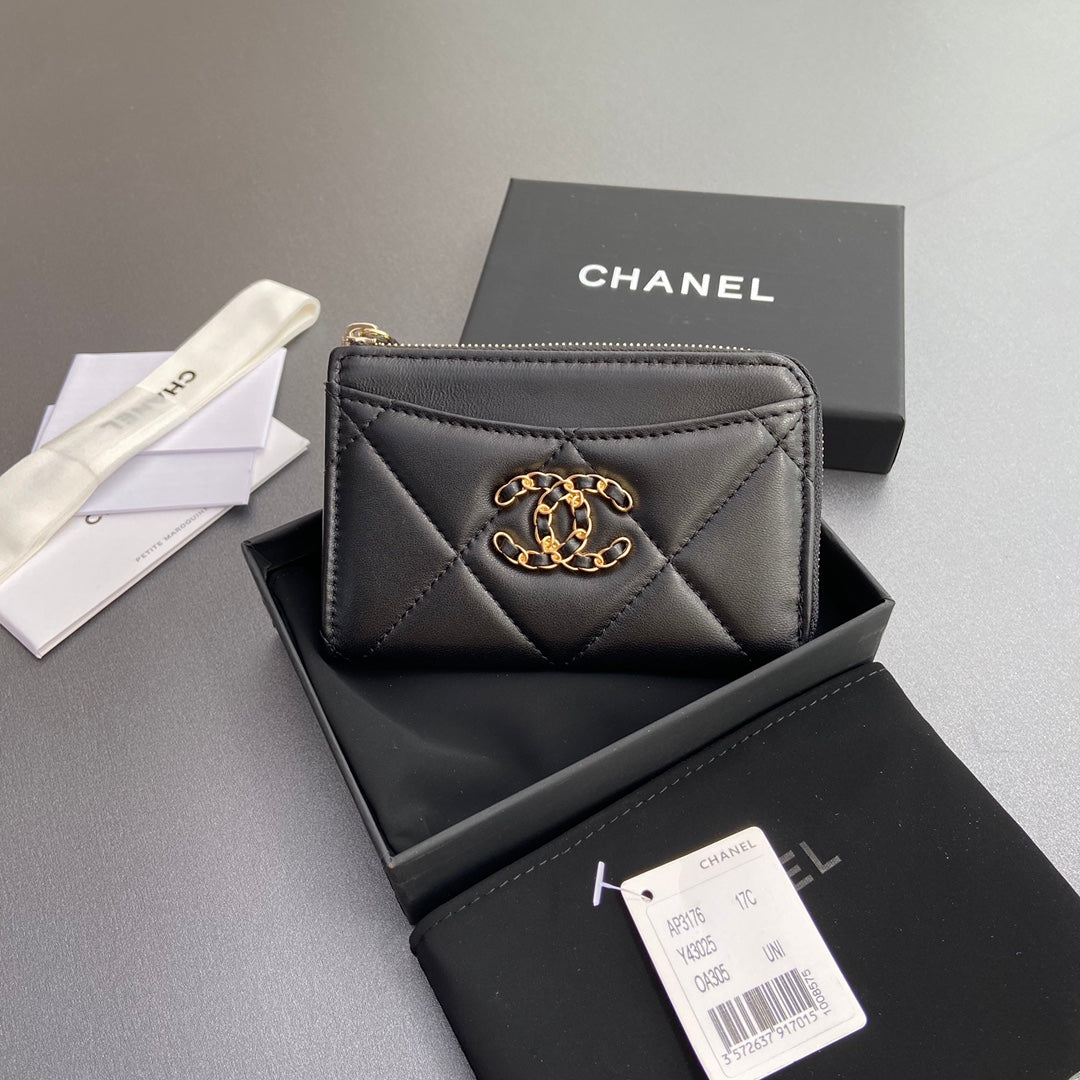 CC 19 Zipper Card Holder Black Sheepskin GHW 234760