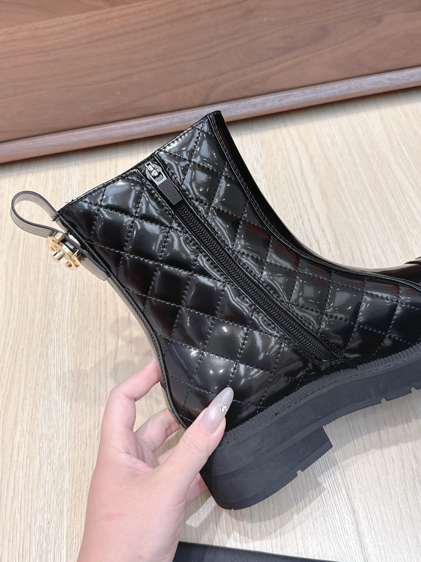 CC 25s Knight Ankle Boots 50mm Black Quilted Patent Leather 461560