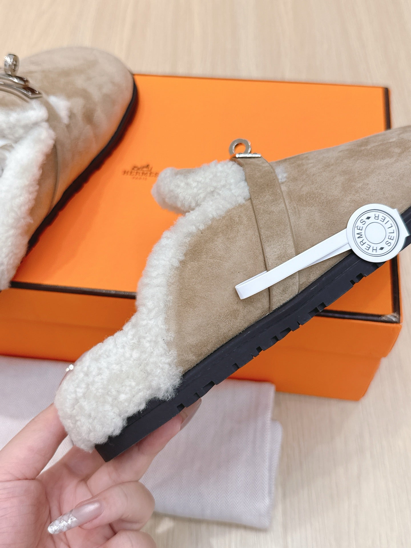 HM 25 Carlotta Mule Light Brown Shearing Suede 462184