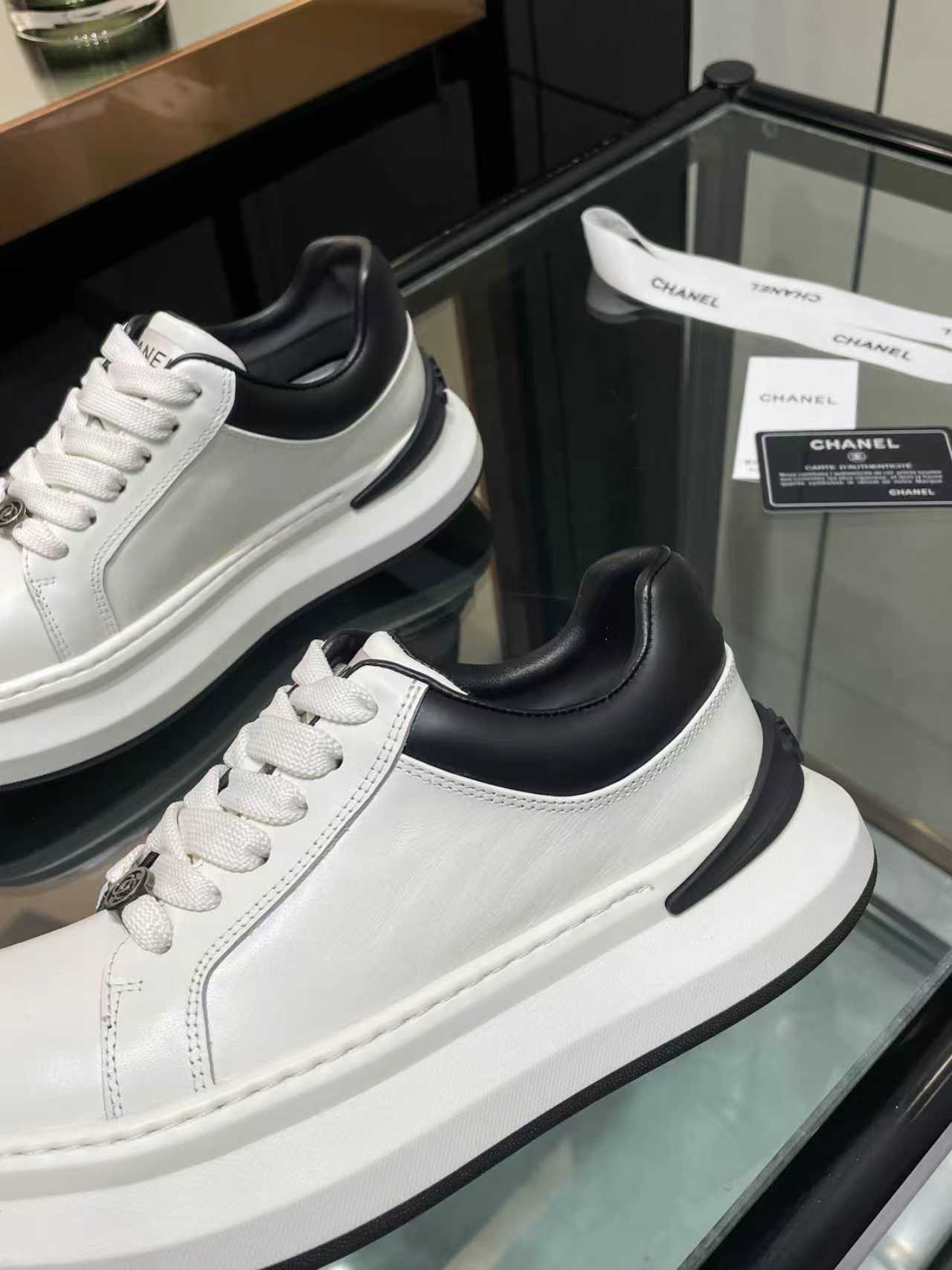 CC 26s Oversized Sneaker White Black Lambskin 935464