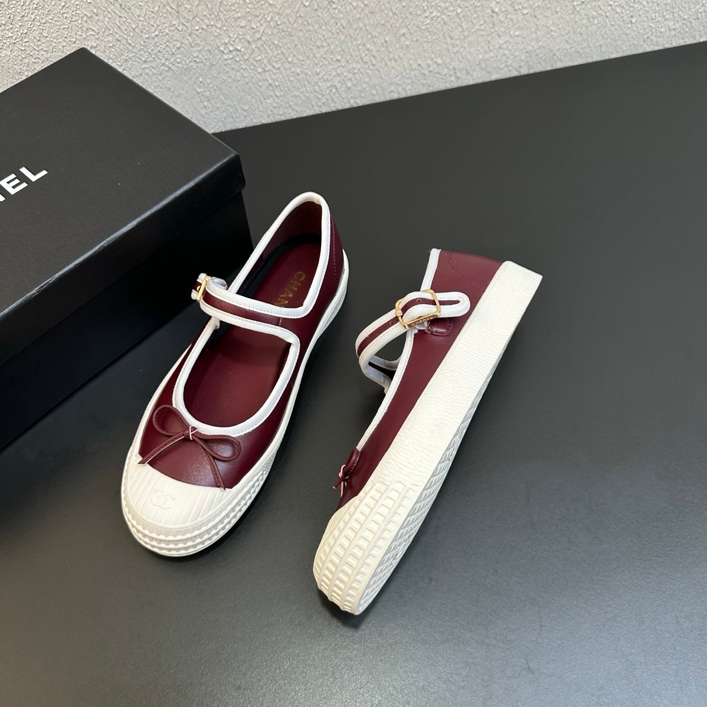 CC 26s Mary Jane Flat Burgundy White Lambskin 846327