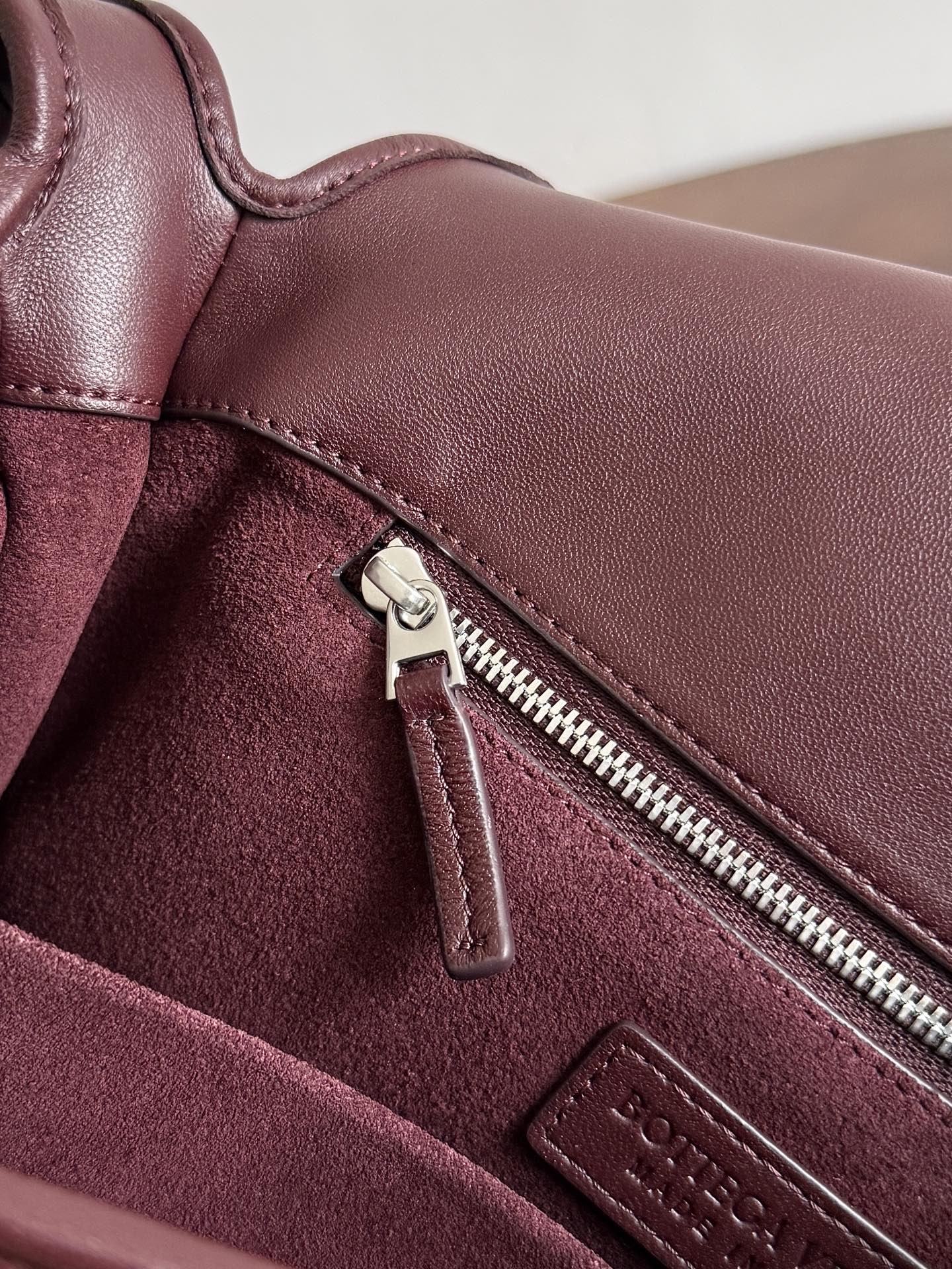 BV Veneto Flap Messenger Burgundy Intrecciato Leather