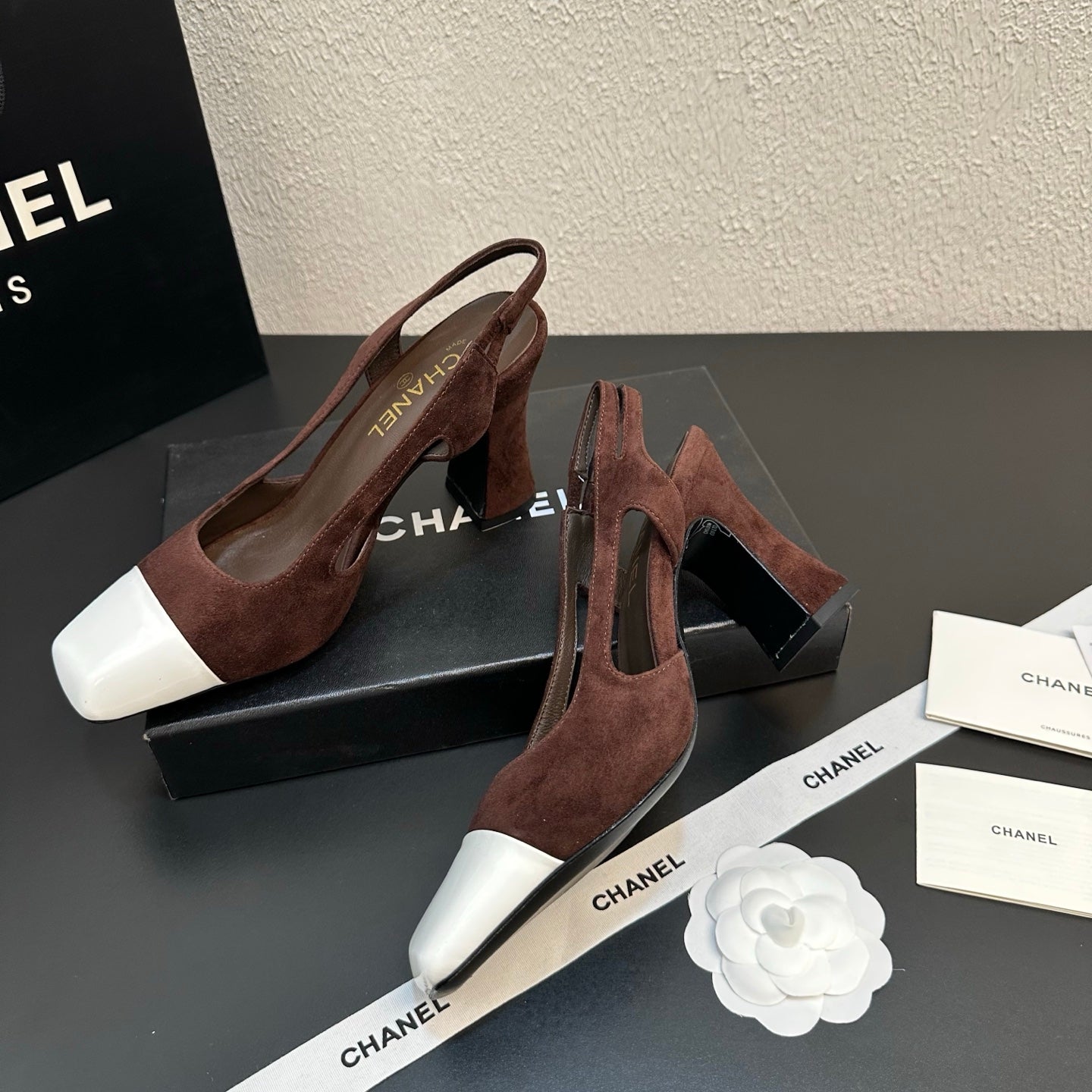 CC Slingback Block Heel White Brown Suede Leather 864116