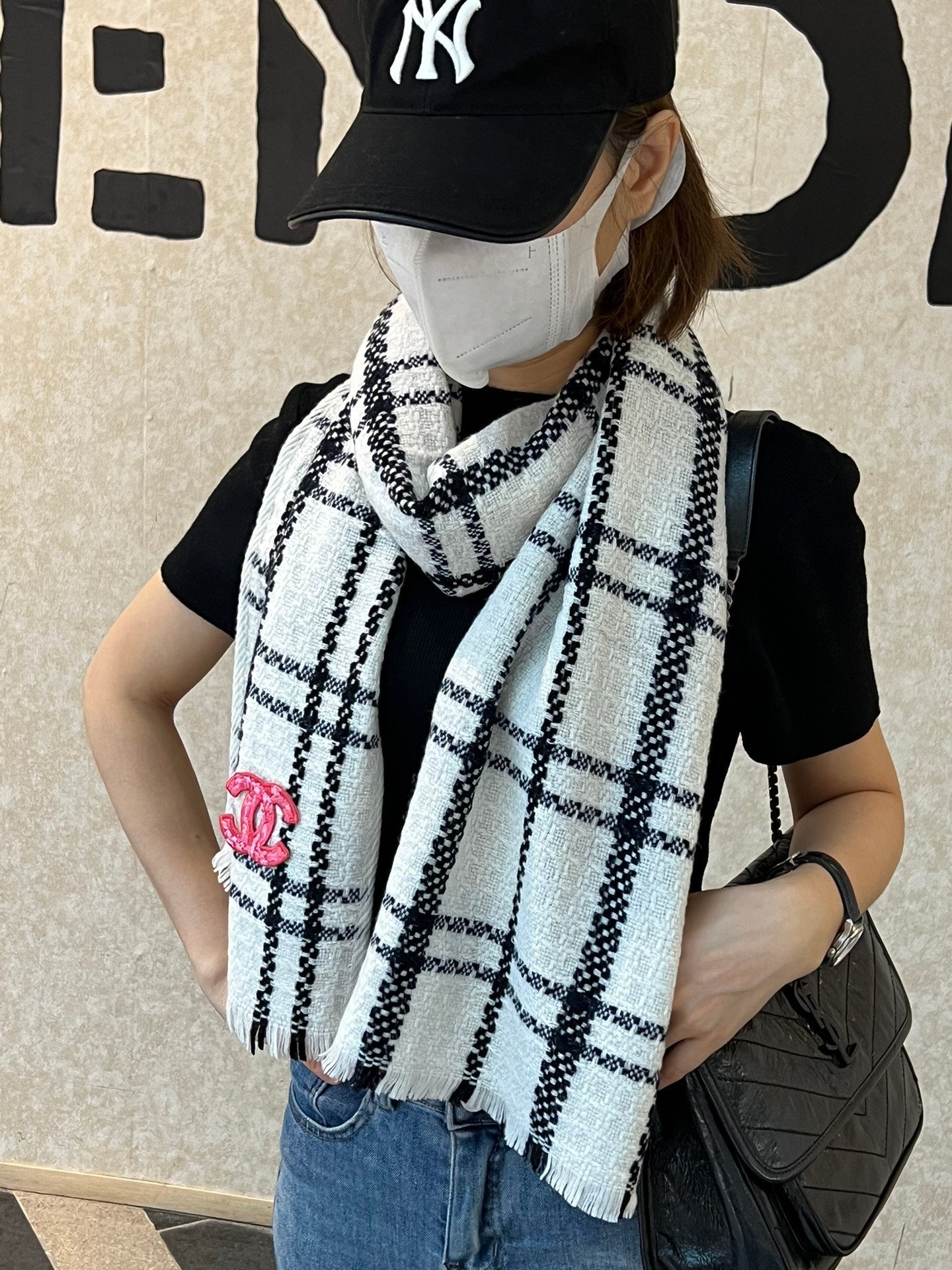 CC Scarf 190 CM In White With Black Stripes Wool 420038