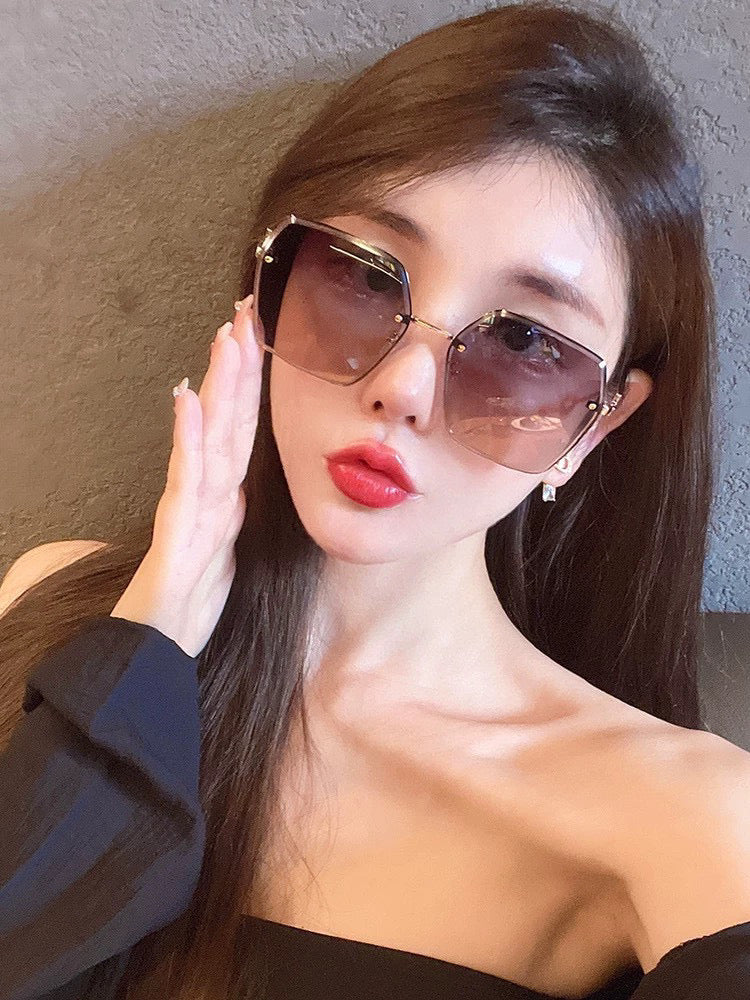 MONTAIGNE SUNGLASS CD3022 IN BROWN METAL