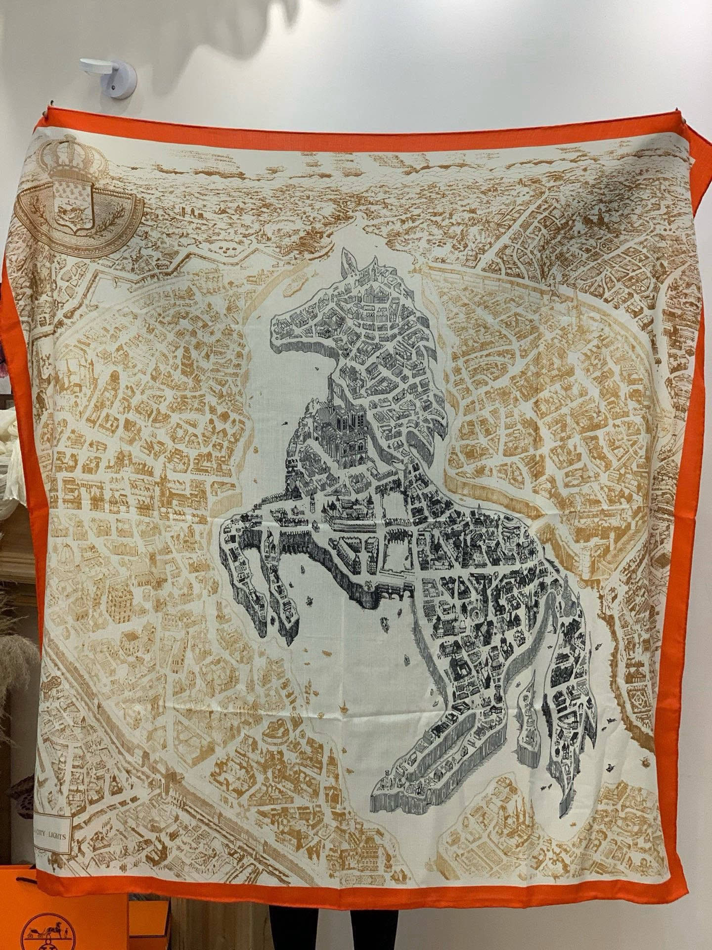 HM La Cité Cavalière shawl 140cm Orange Colorful Cashmere Silk