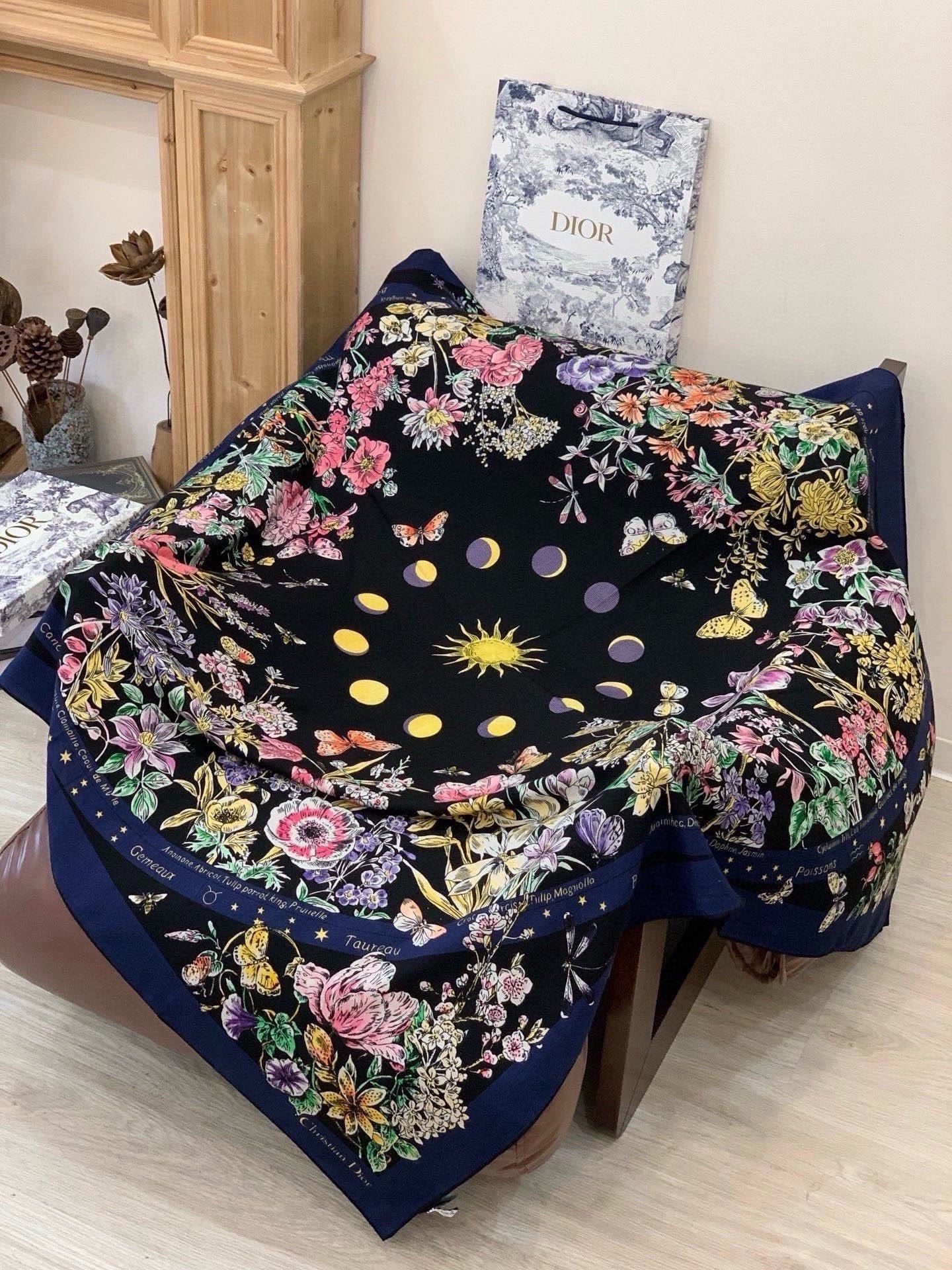 CD 26s Astral Flowers Scarf 90x90 Blue Mulberry Silk Cashmere 328857