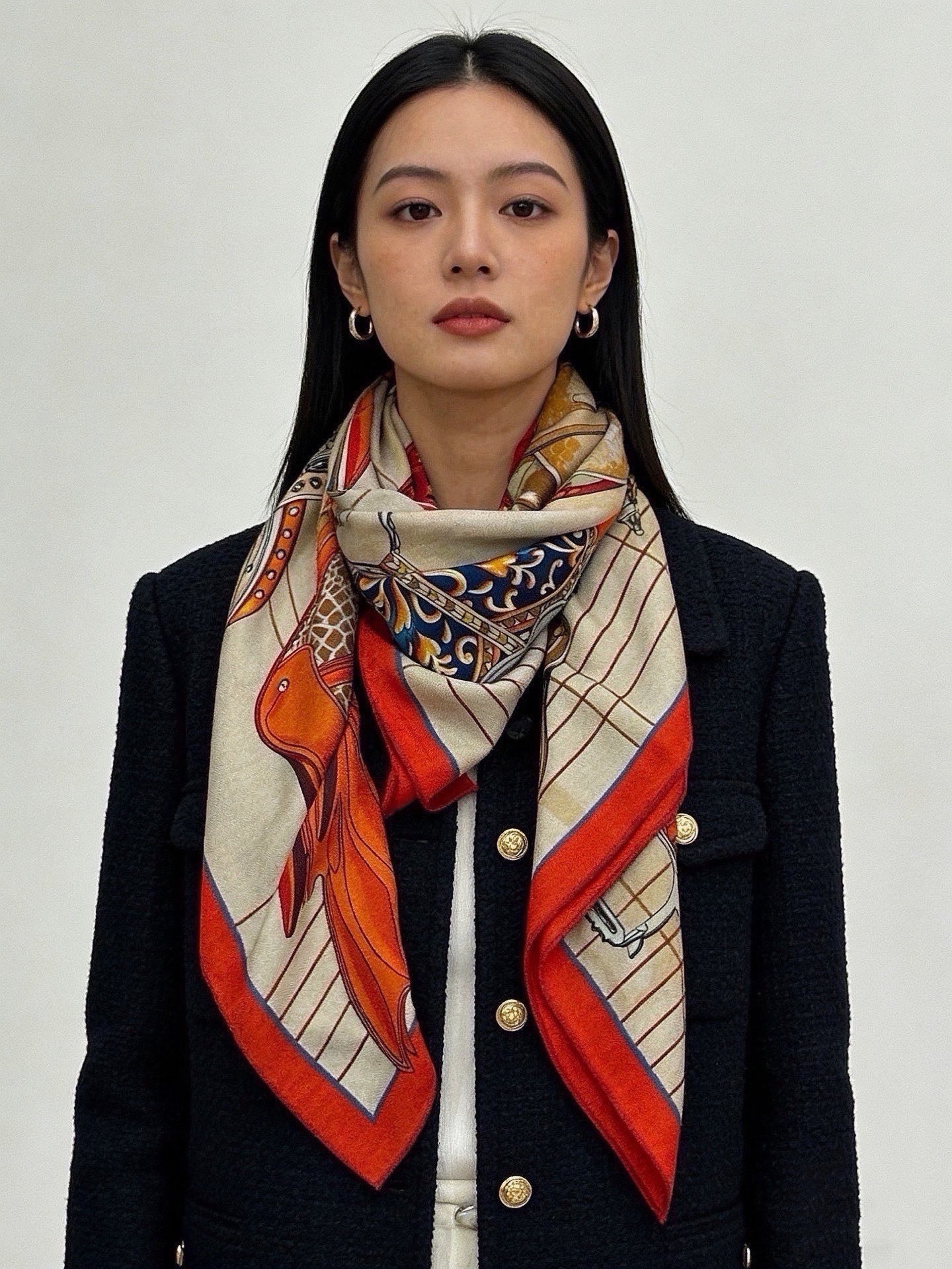 HM 26s Scarf 140 In Cashmere And Silk 216484