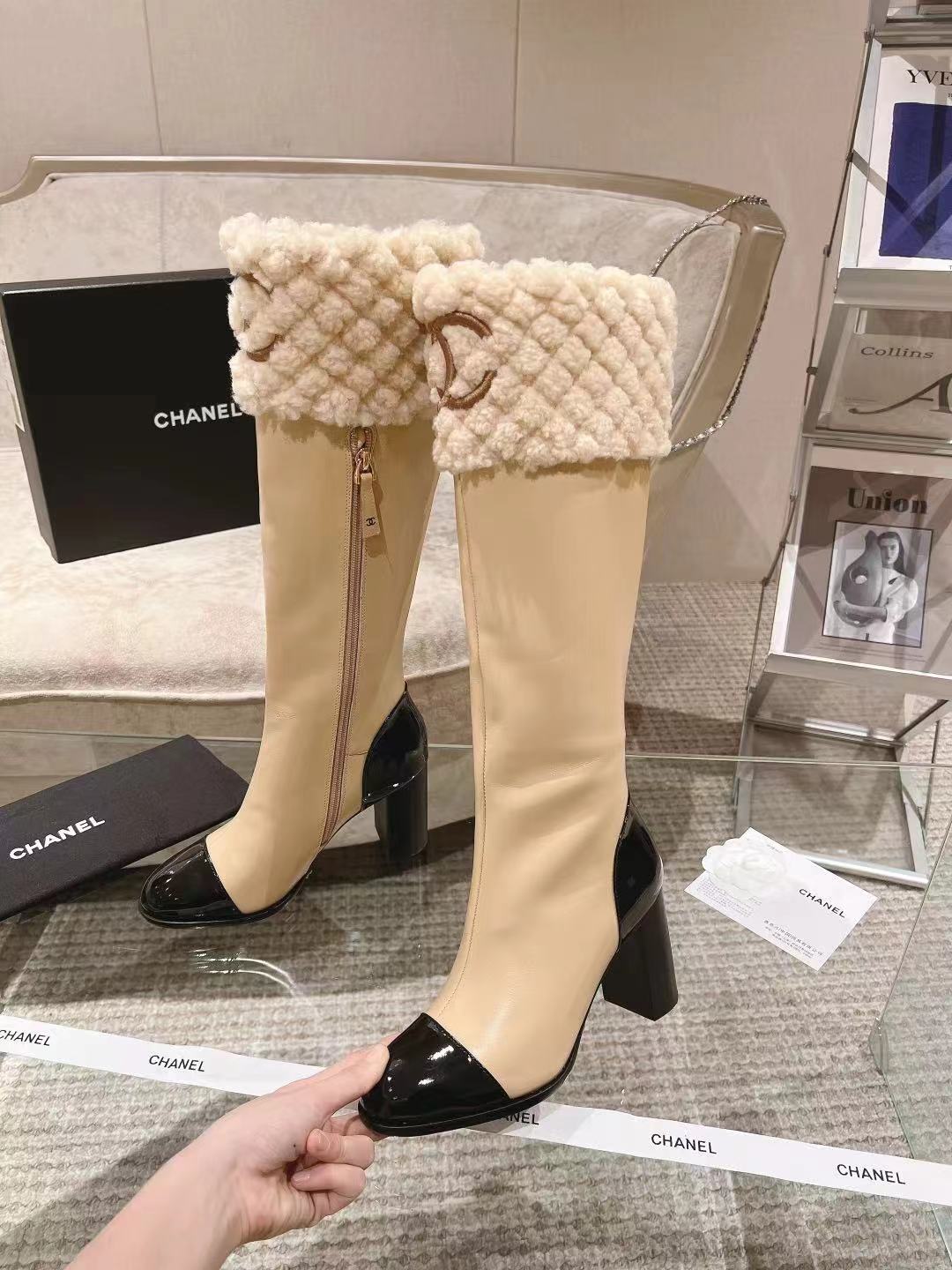 CC 26S Turnlock Quilted Shearling Jumping Boots 8.5cm Beige Leather 117690