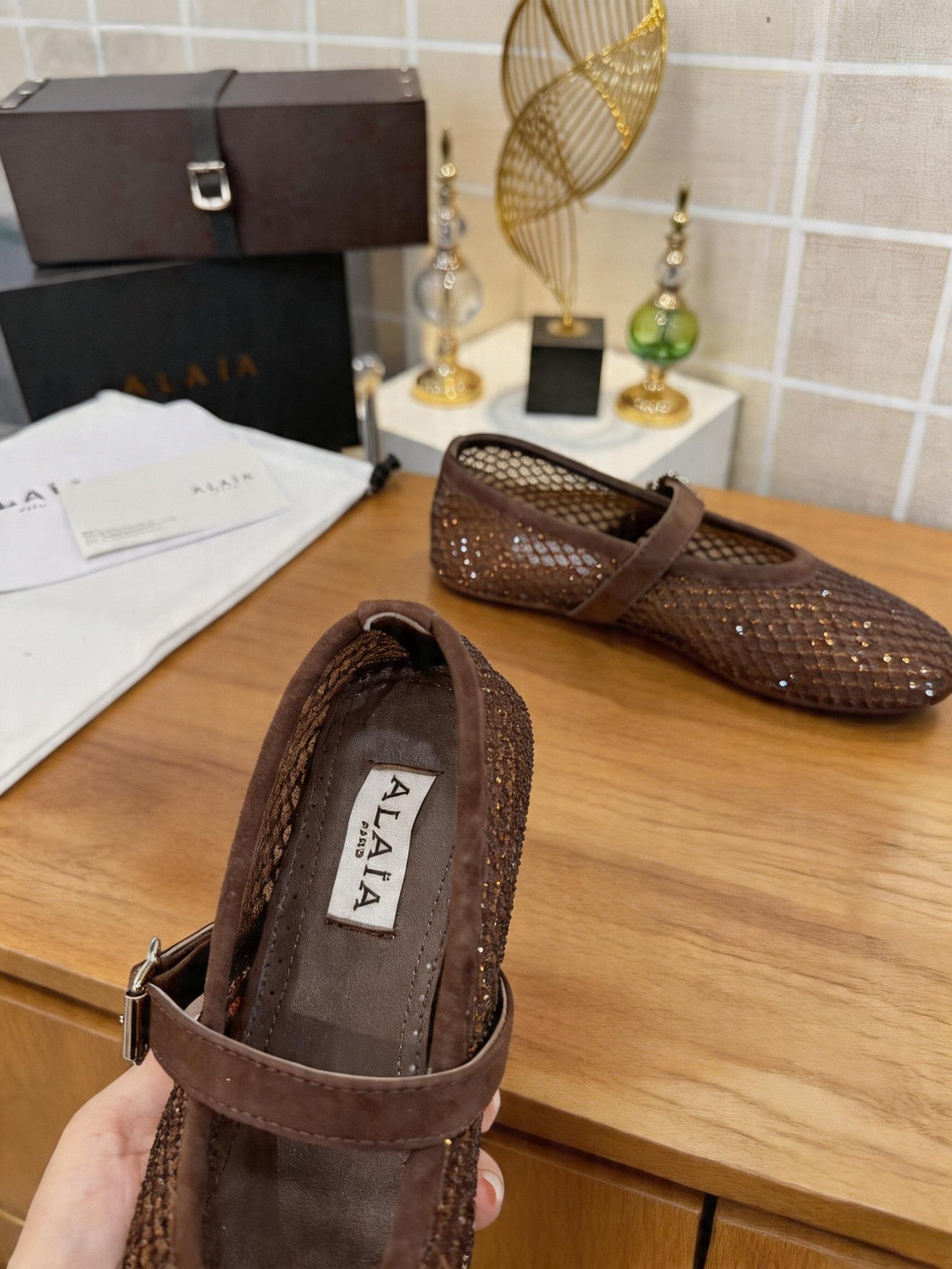 Alaia 26s Fishnet Ballet Flat Brown Mesh 935646