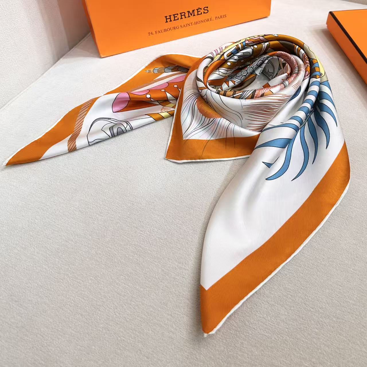 Hermes 26s Scarf 90 In Silk 303219