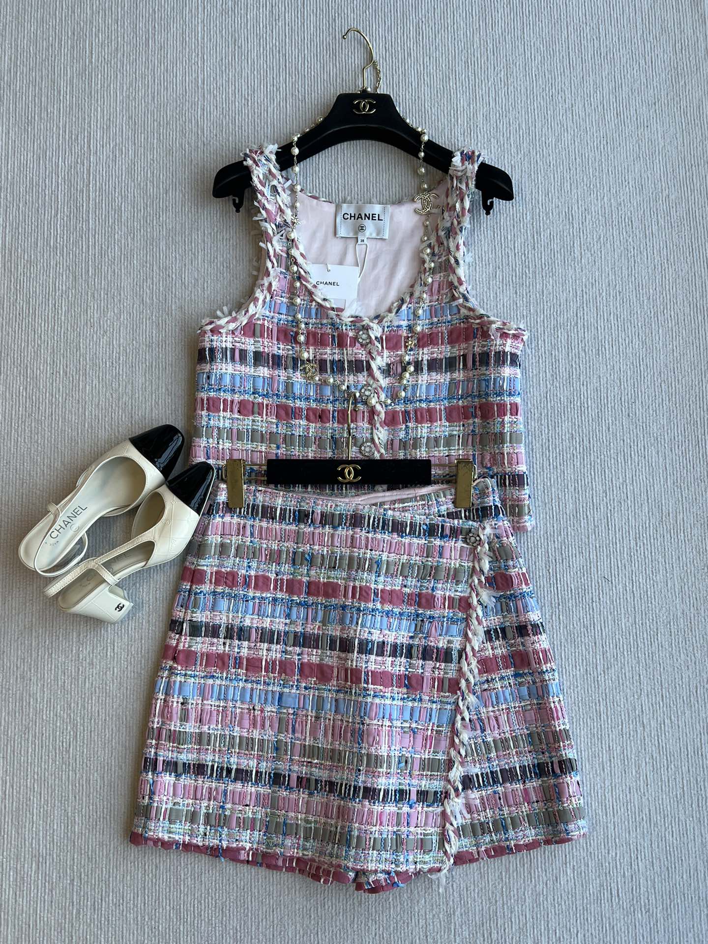 CC 25SS Woolen Vest with Hand-Woven Tassel Ribbons Colorful 277206