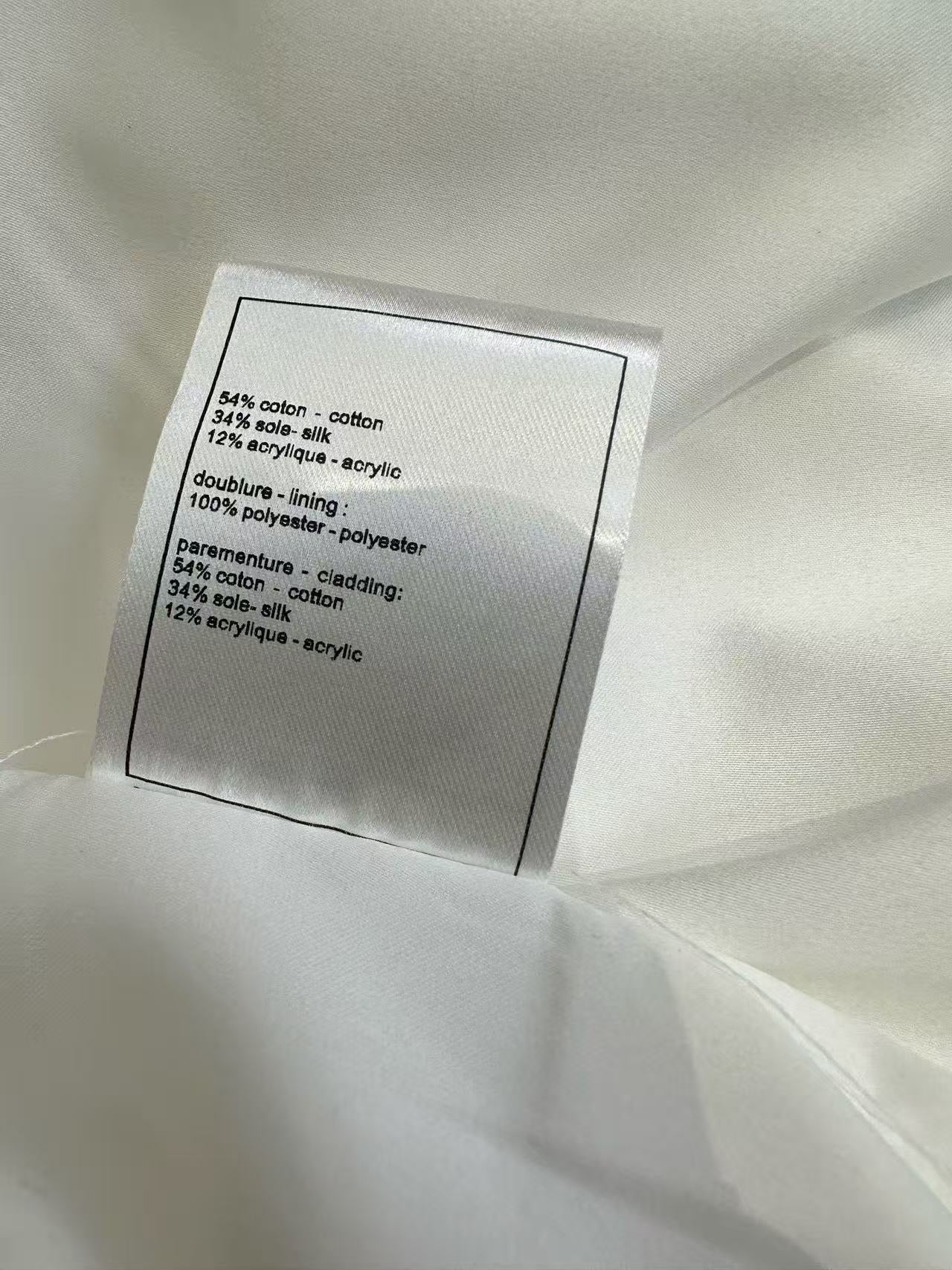 CC 25SS Round Neck Jacket in White Silk Jacquard 277155