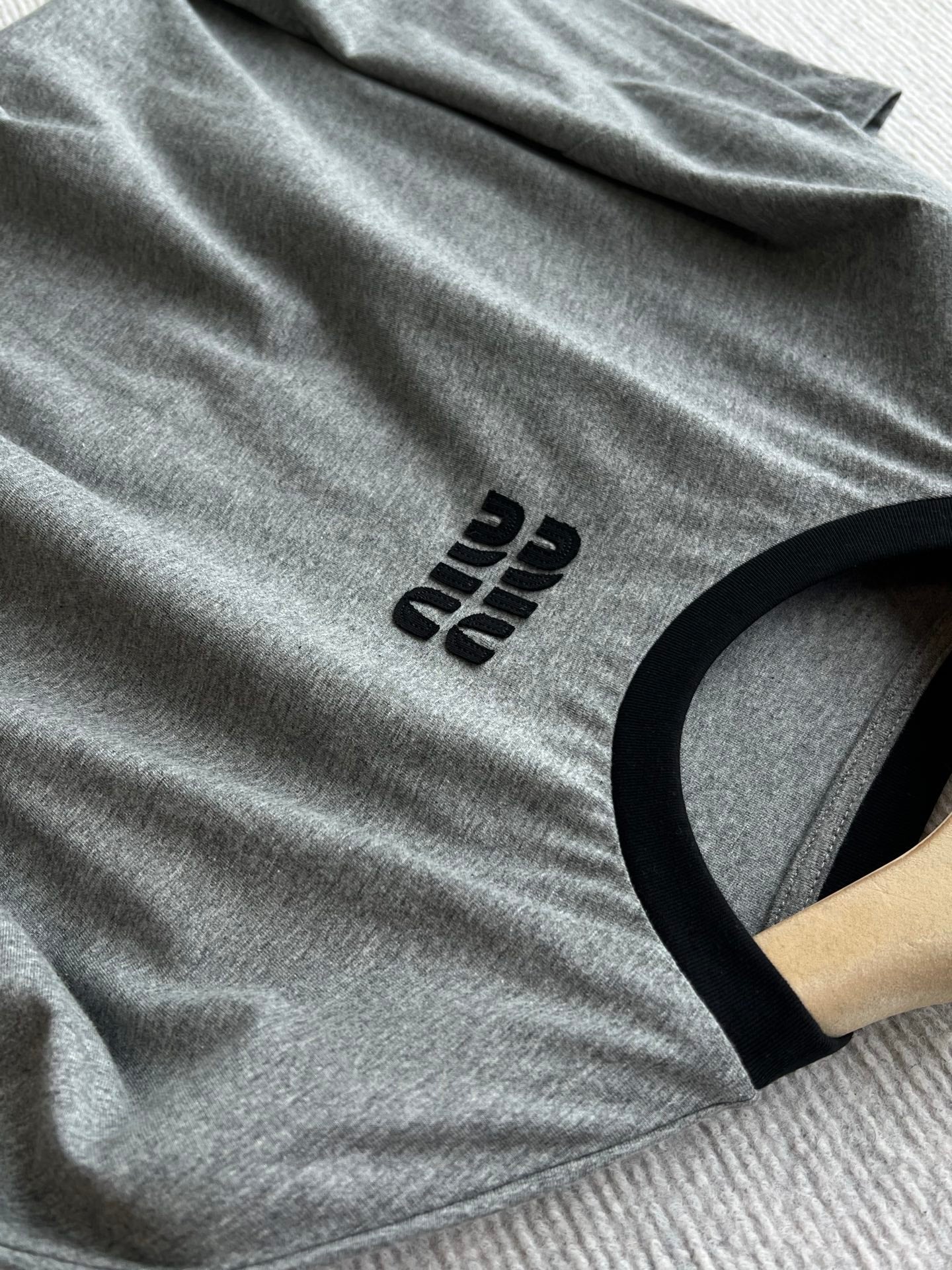 Miu 26s Grey Long-Sleeve T-Shirt Cotton 412358