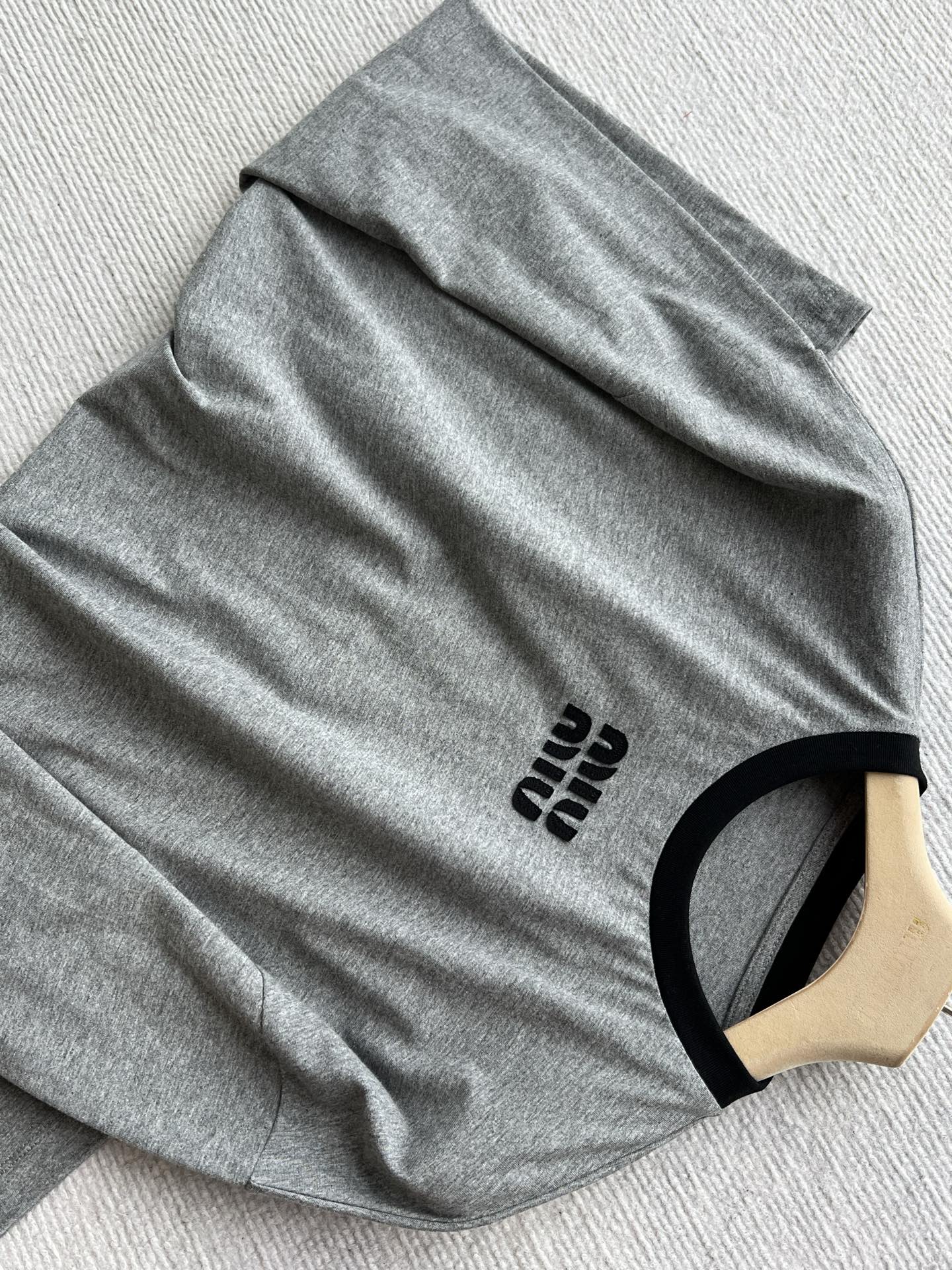 Miu 26s Grey Long-Sleeve T-Shirt Cotton 412358