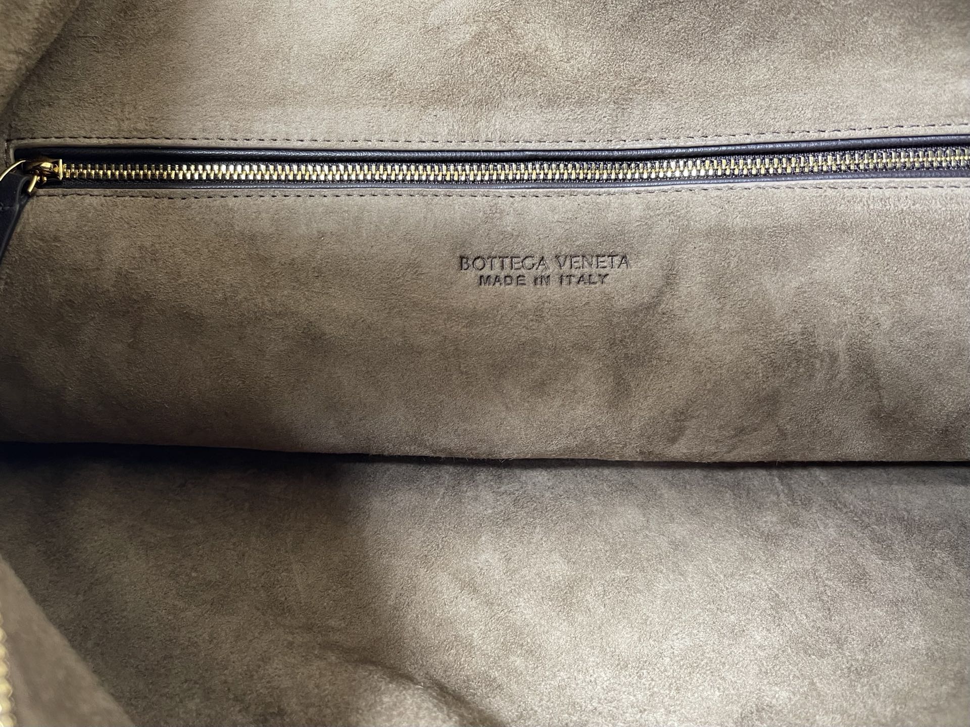 Bottega Veneta Maxi Veneta Bag 59cm Coffee Intrecciato Leather