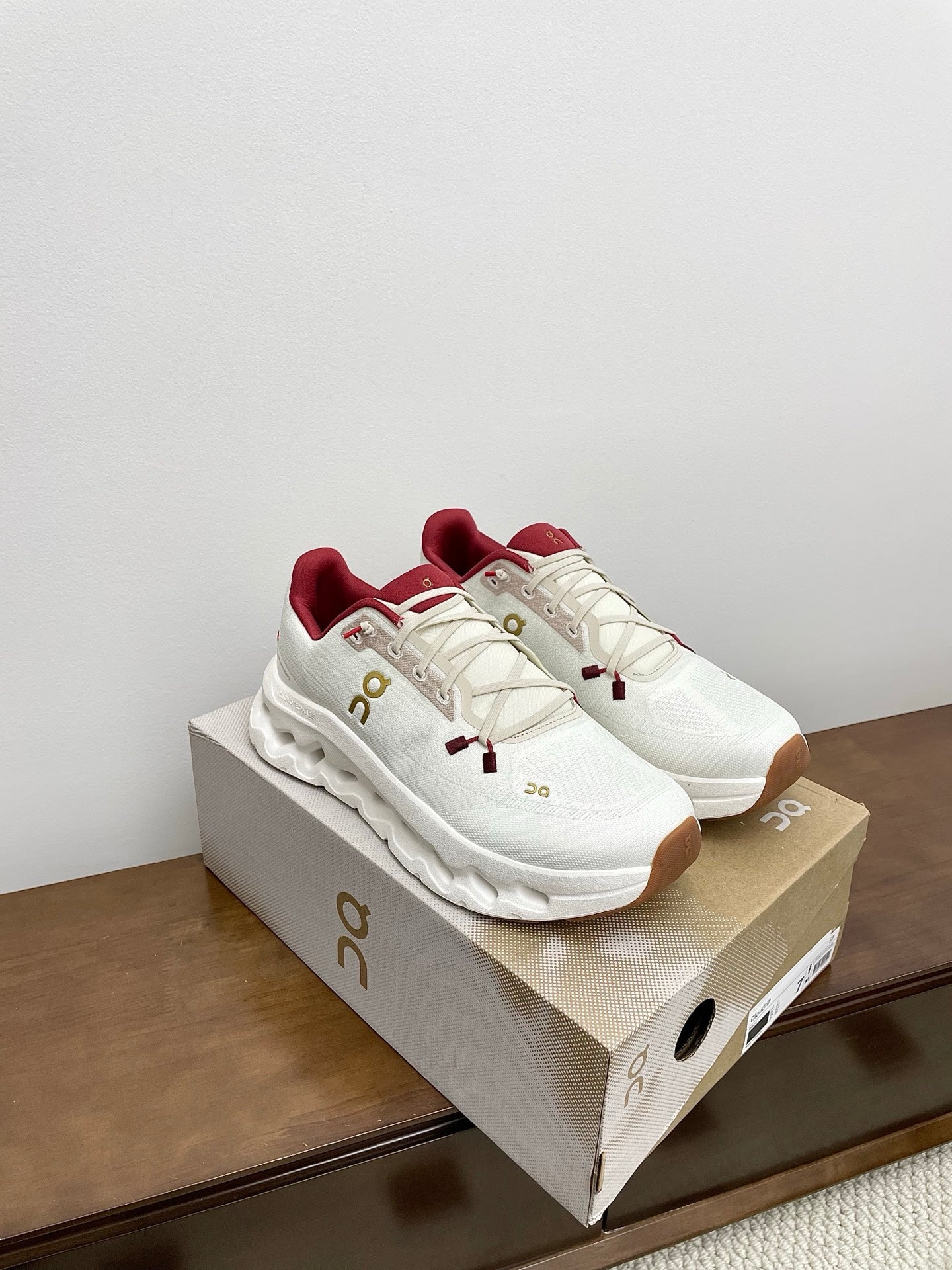 Loewe 26s Cloudtilt Sneaker In White And Red Recycled Polyester