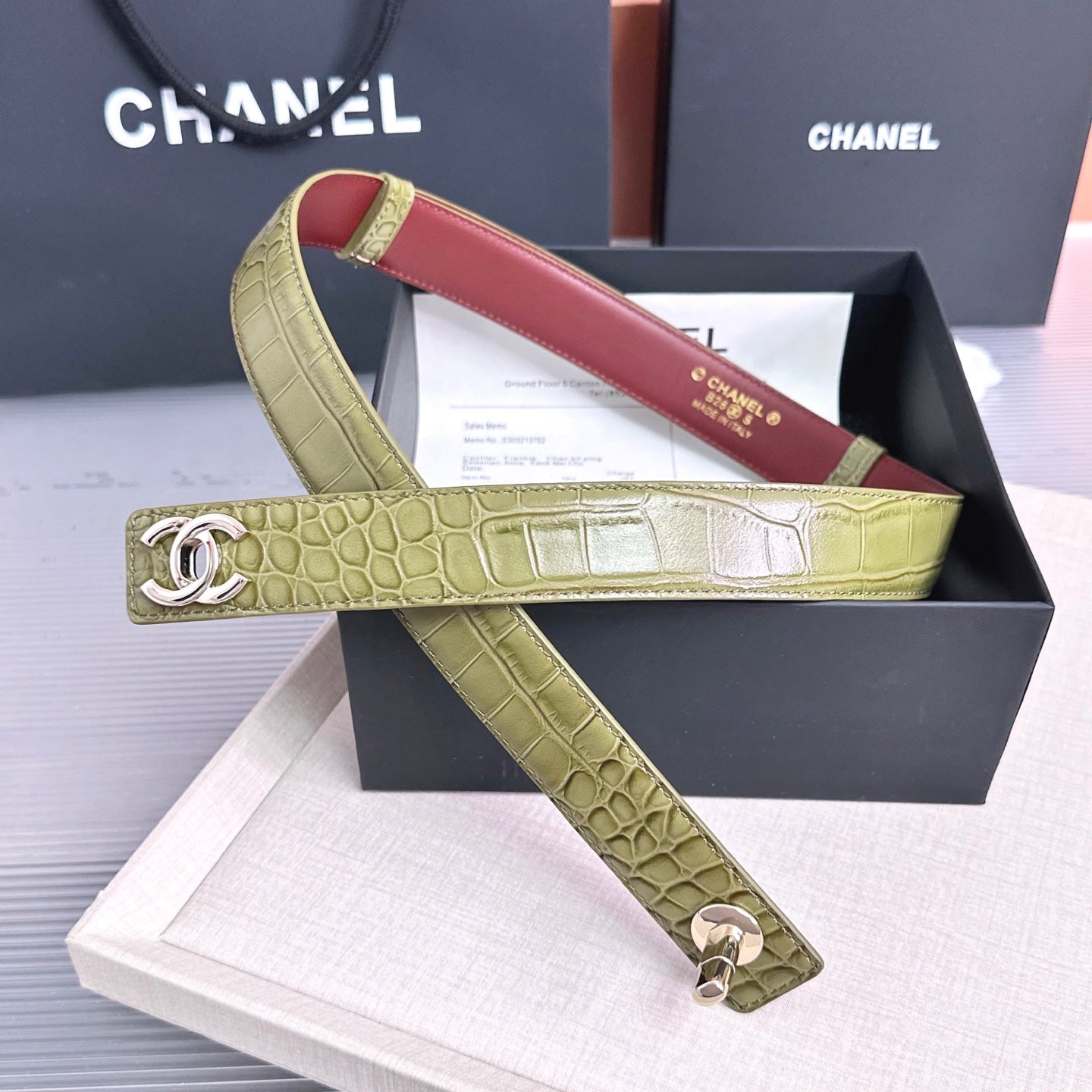 CC Fall Winter 2026 3cm Belt Khaki Sliver Crocodile-Embossed Leather