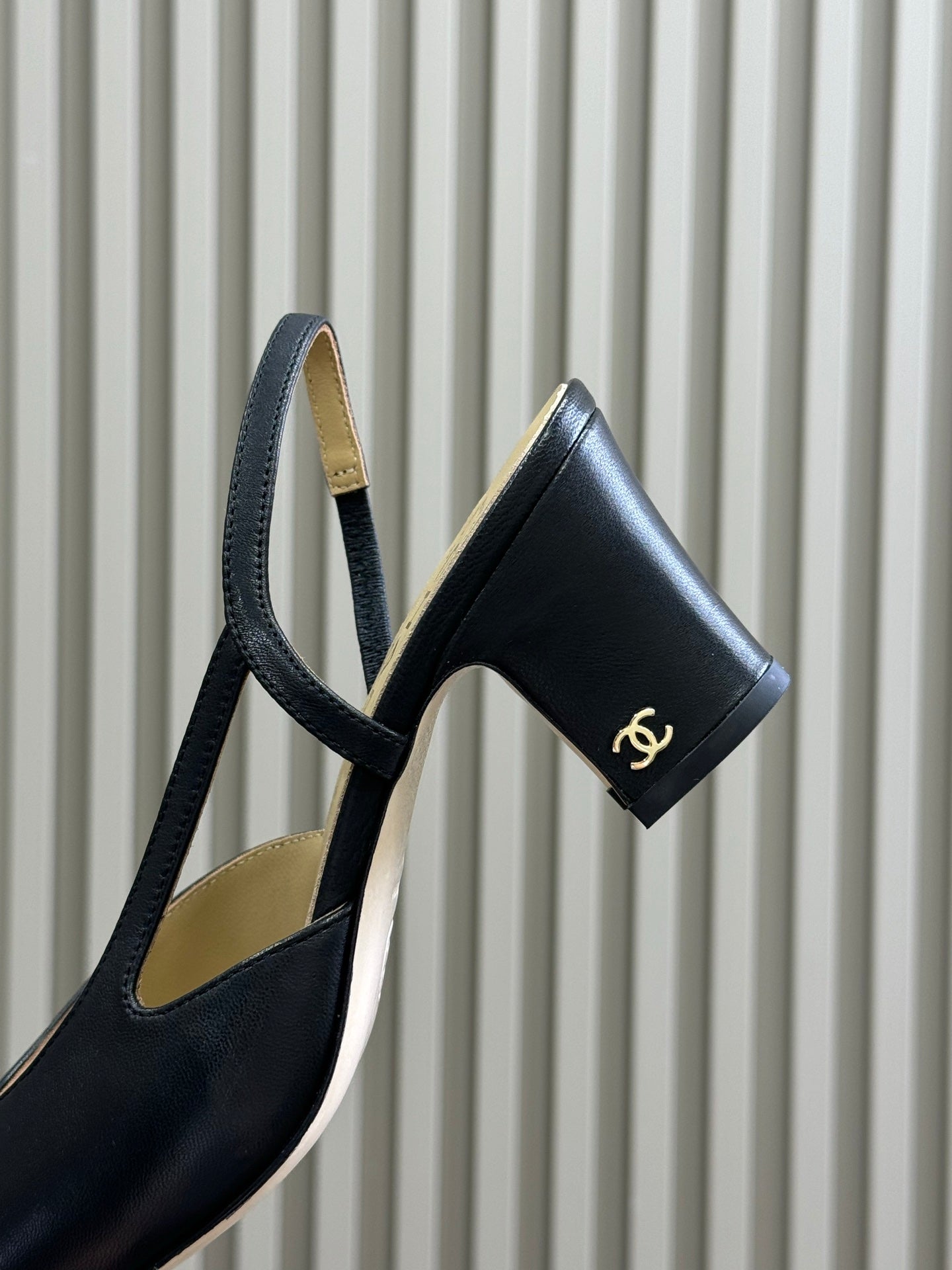 CC Classic Slingback Black Mix Gold Metallic Goatskin 282283
