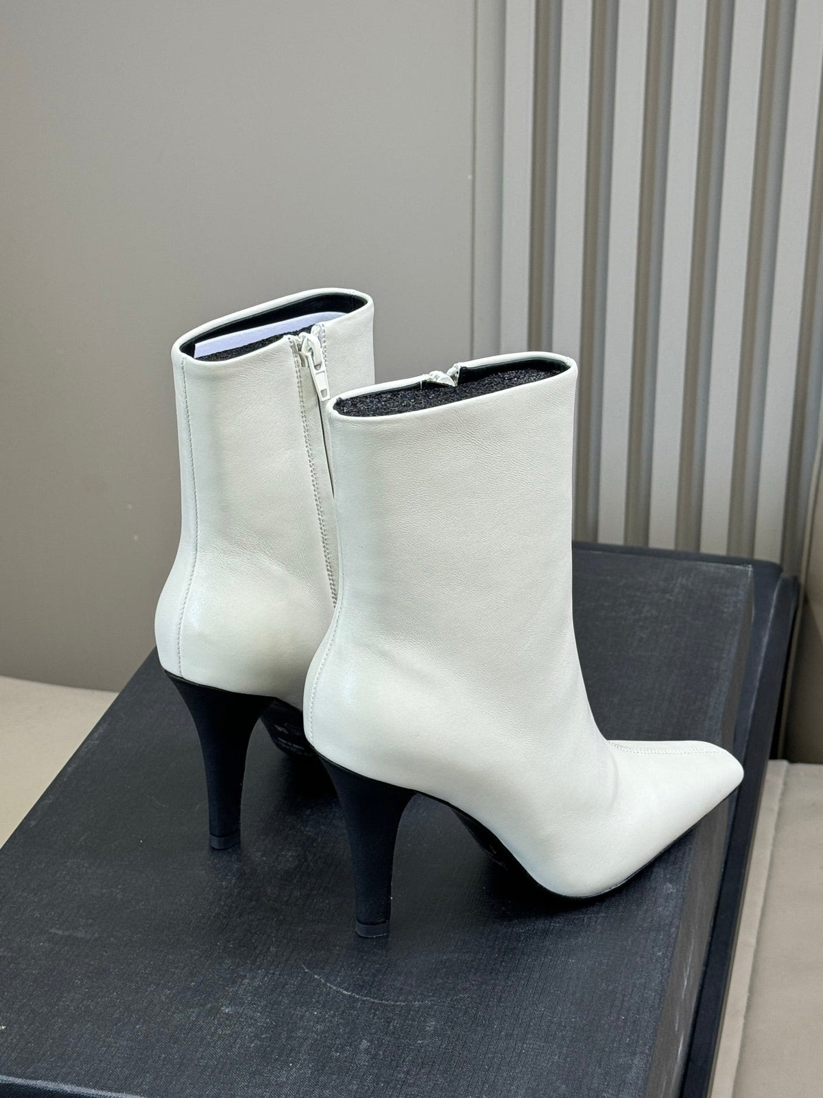 YSL 26s Le Cassandre Boots White Smooth Leather 157722