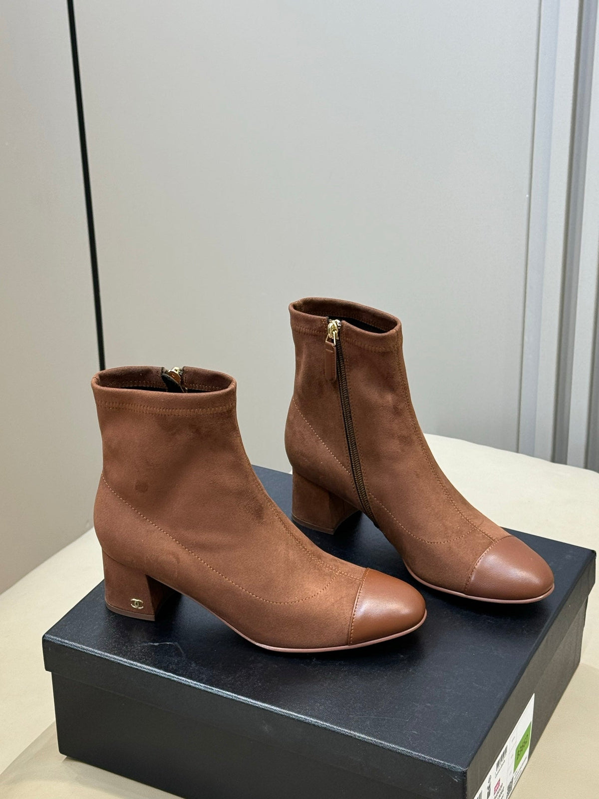 CC 26s Cap-Toe Ankle Boots 5.5cm Brown Suede 150313