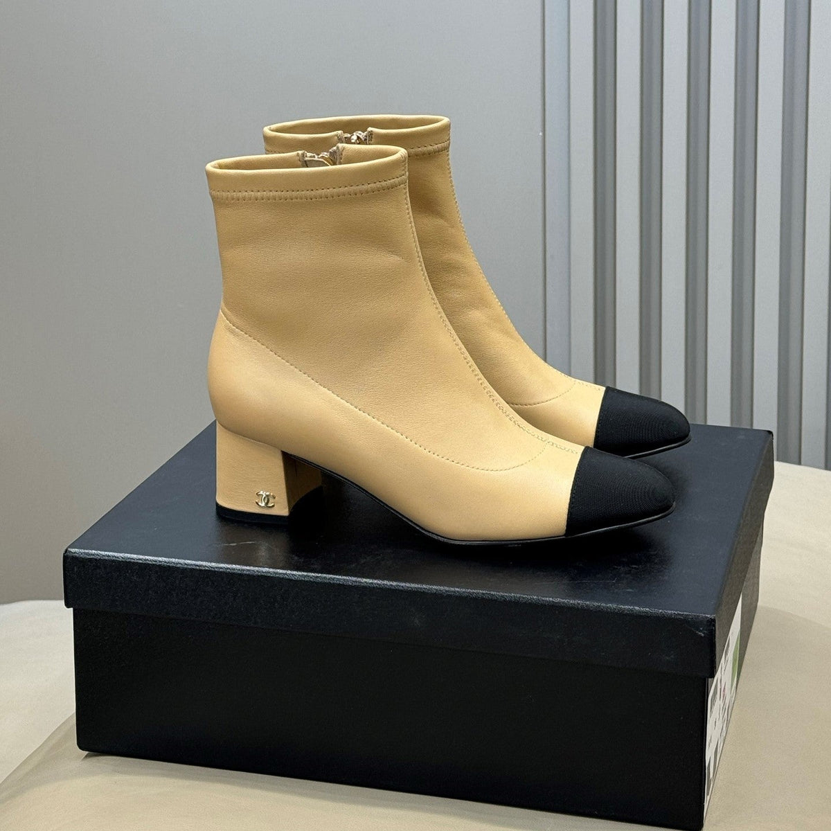 CC 26s Cap-Toe Ankle Boots 5.5cm Beige Leather 150311