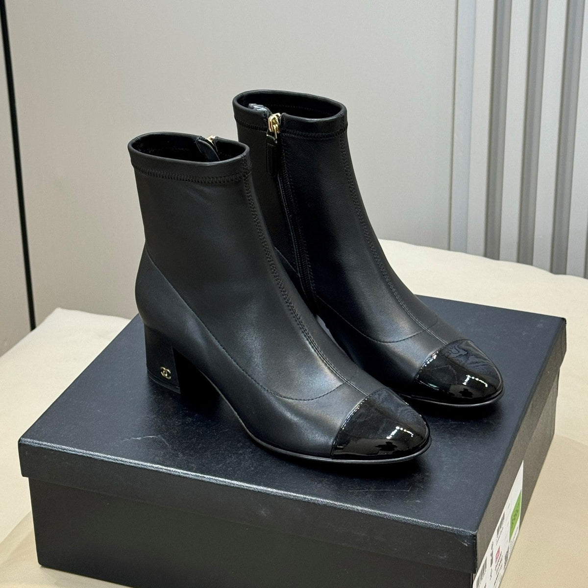 CC 26s Cap-Toe Ankle Boots 5.5cm Black Leather Patent 150309