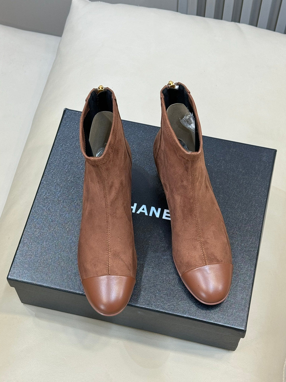 CC 26s Cap-Toe Ankle Boots 5.5cm Brown Suede 150318