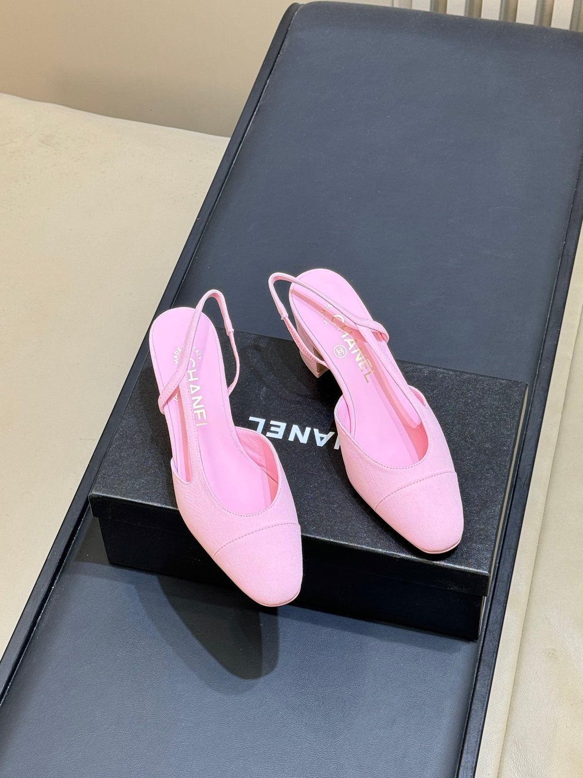 CC 26s Cap-Toe Slingbacks 6.5cm Pink Velvet 150297