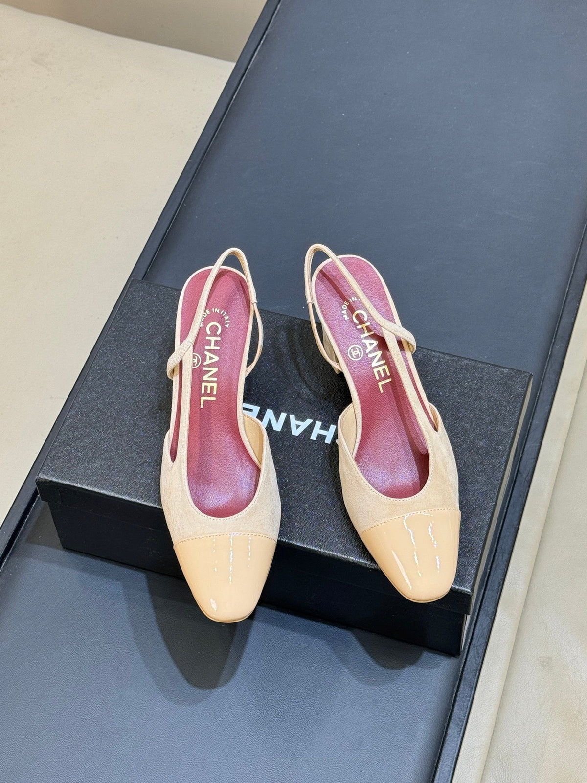 CC 26s Cap-Toe Slingbacks 6.5cm Beige Velvet 150299