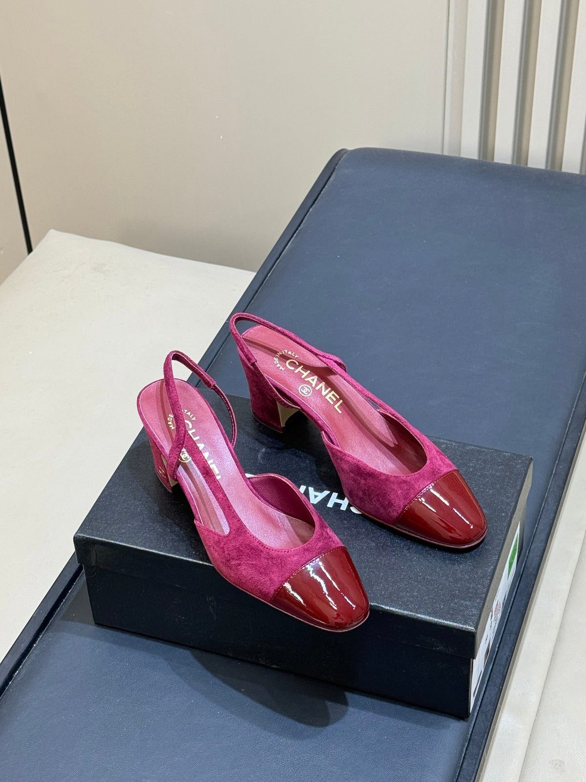 CC 26s Cap-Toe Slingbacks 6.5cm Fuchsia Velvet Patent 150300