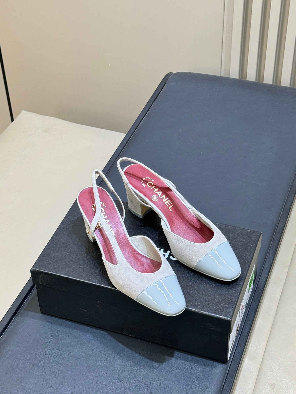 CC 26s Cap-Toe Slingbacks 6.5cm Off White Light Blue Velvet 150301