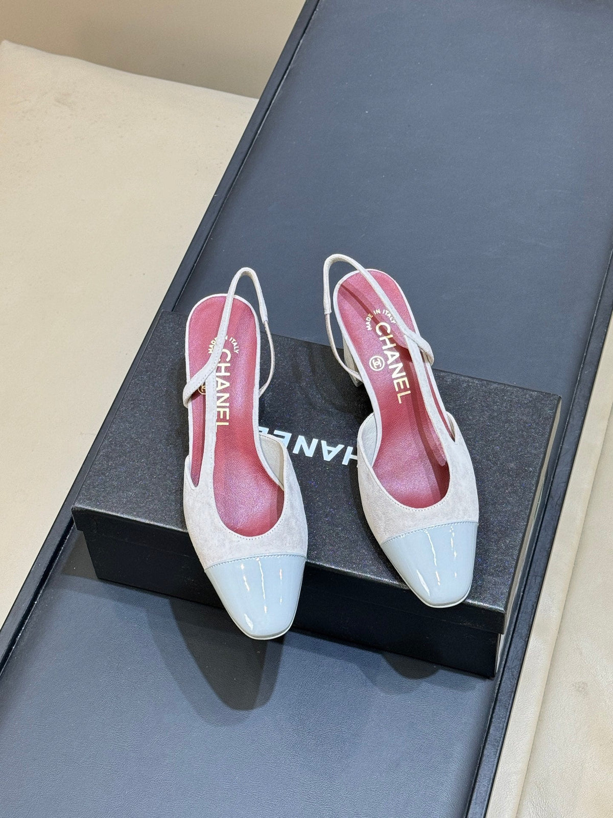CC 26s Cap-Toe Slingbacks 6.5cm Off White Light Blue Velvet 150301