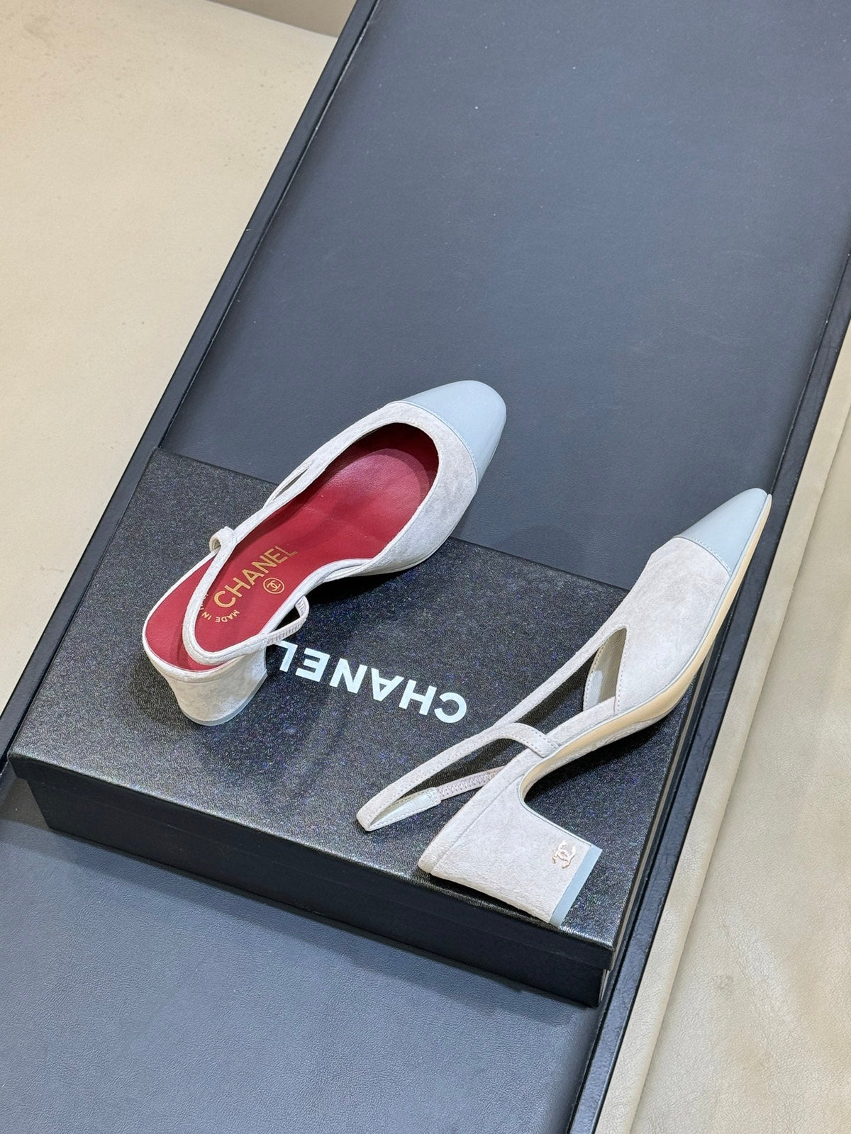 CC 26s Cap-Toe Slingbacks 6.5cm Off White Light Blue Velvet 150301