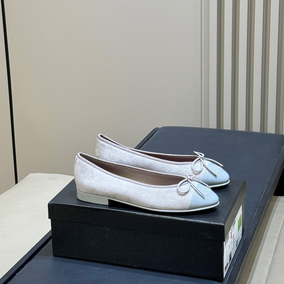 CC 26s Bow Ballet Flats 1cm Off White Light Blue Velvet 150304