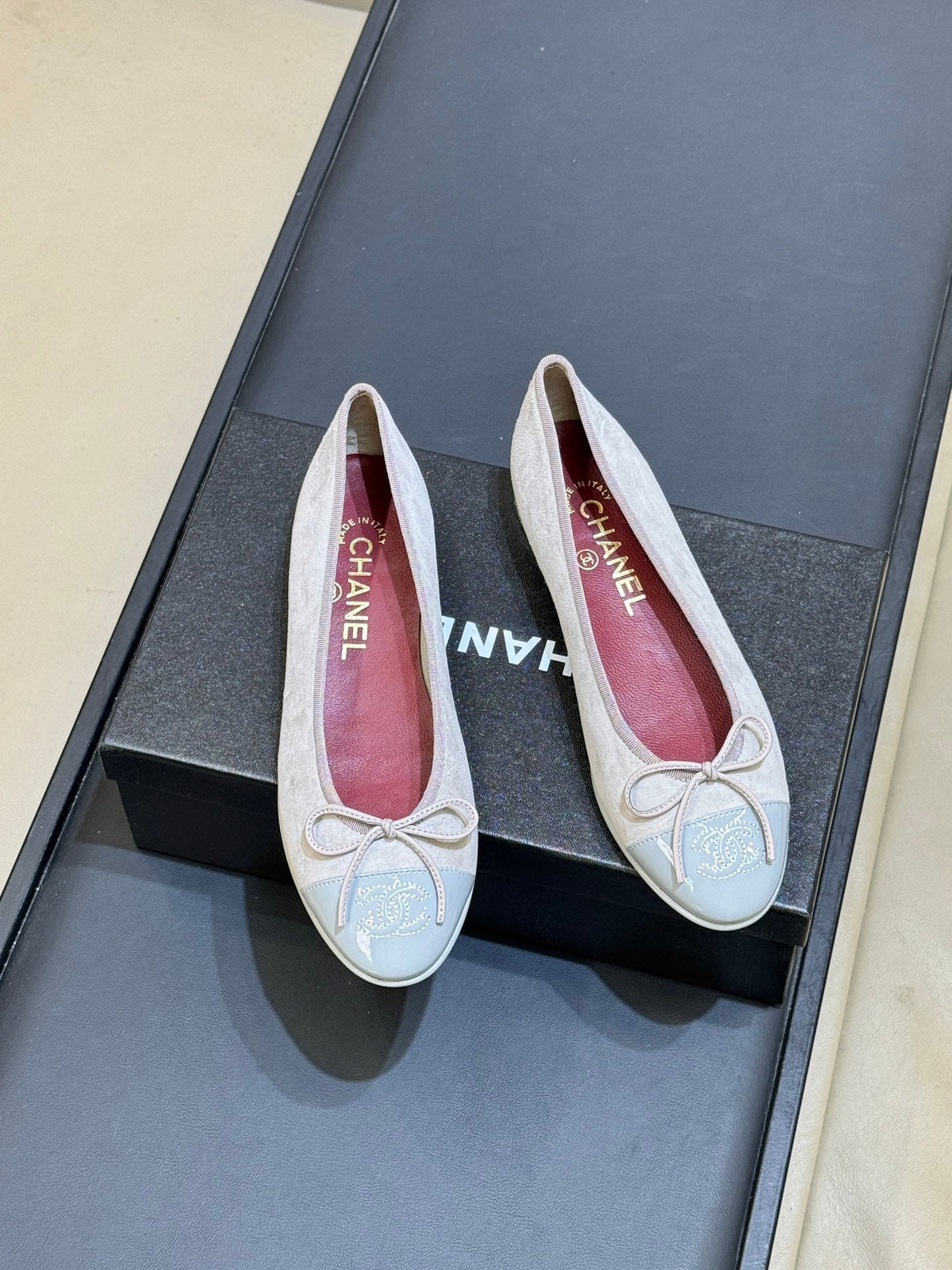 CC 26s Bow Ballet Flats 1cm Off White Light Blue Velvet 150304
