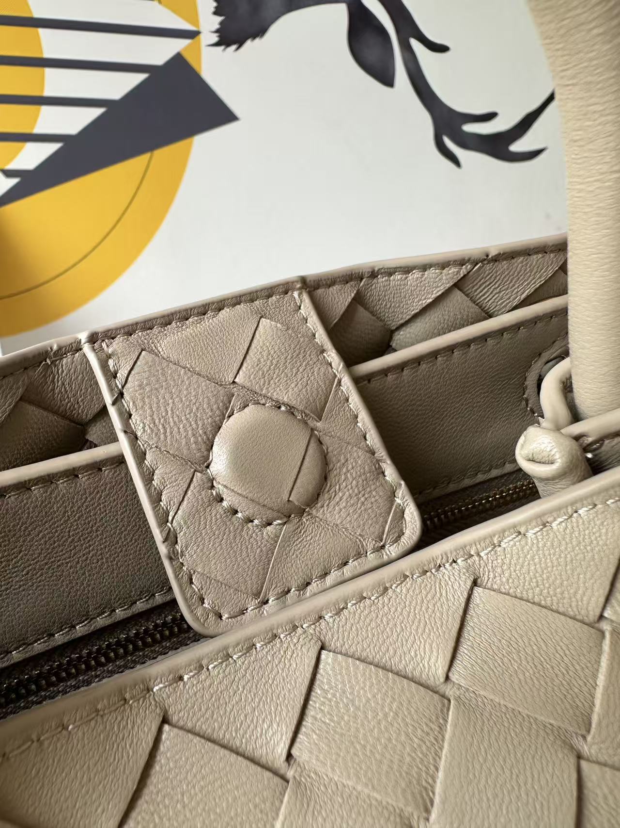 BV Small Andiamo Bag 20cm Light Taupe Intrecciato Leather 291448