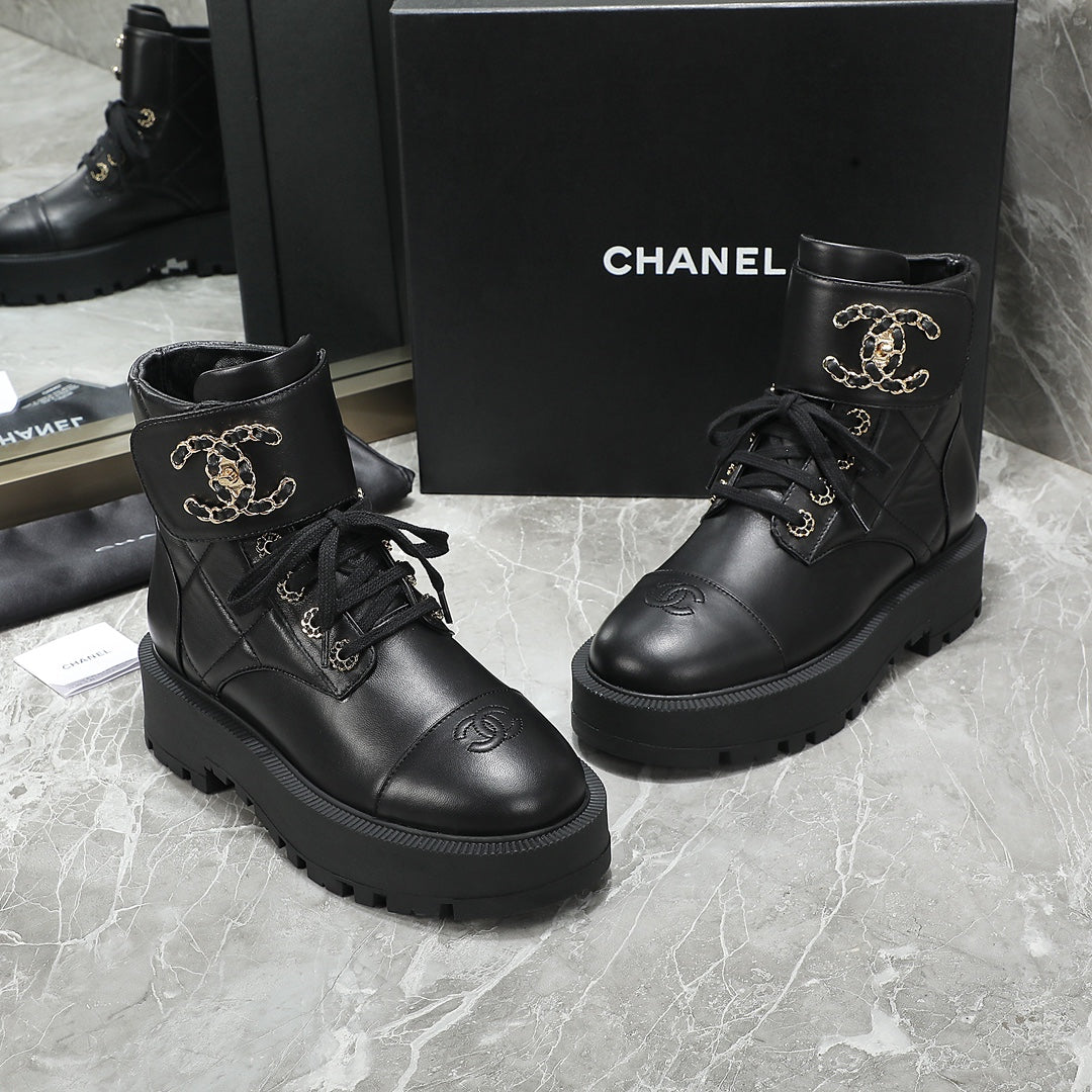CC Interlocking Logo Combat Boots Full Black Quilted Lambskin 432654