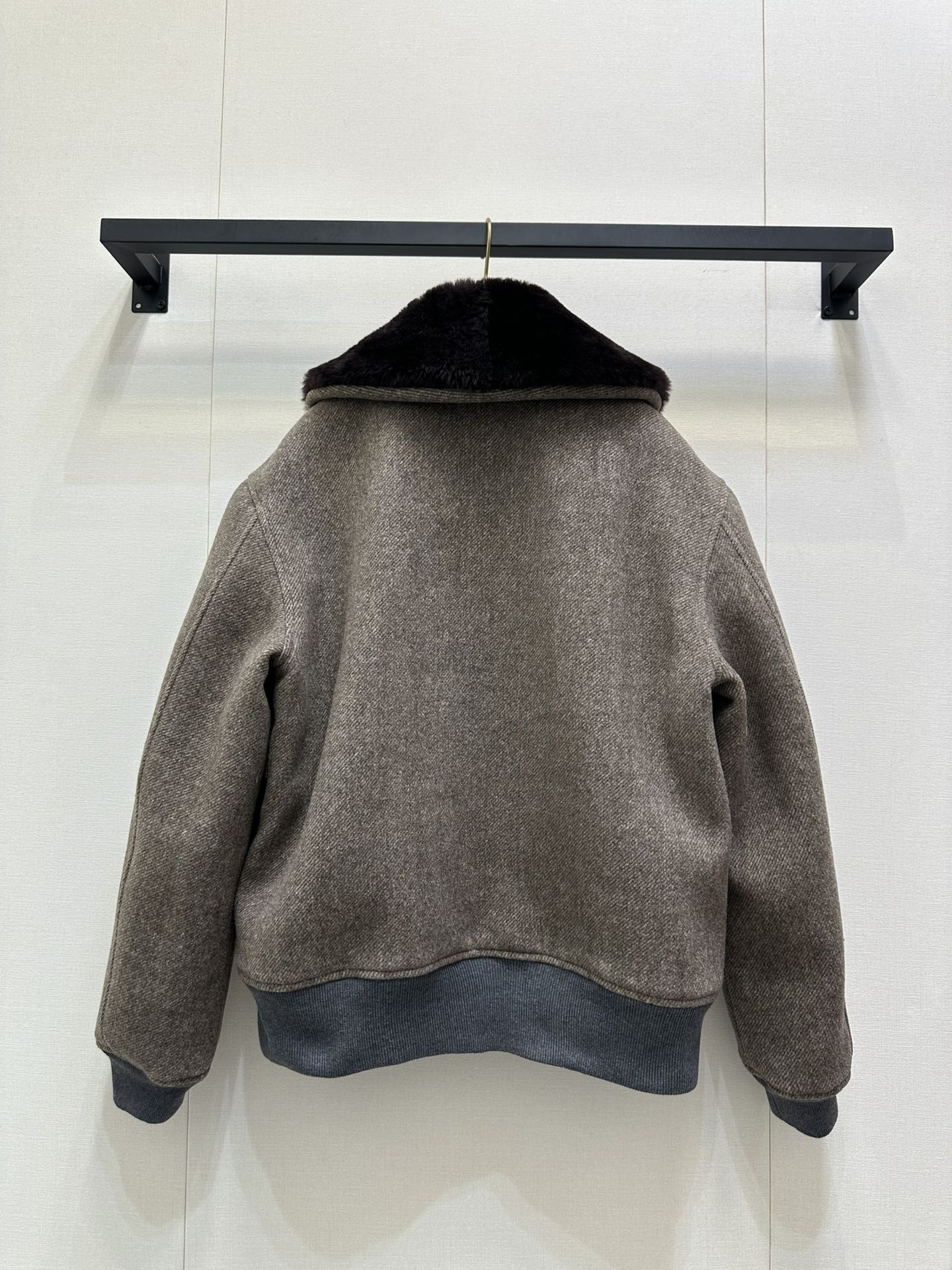 Miu 25 FW Collar Coat Grey Sheep Wool 346119