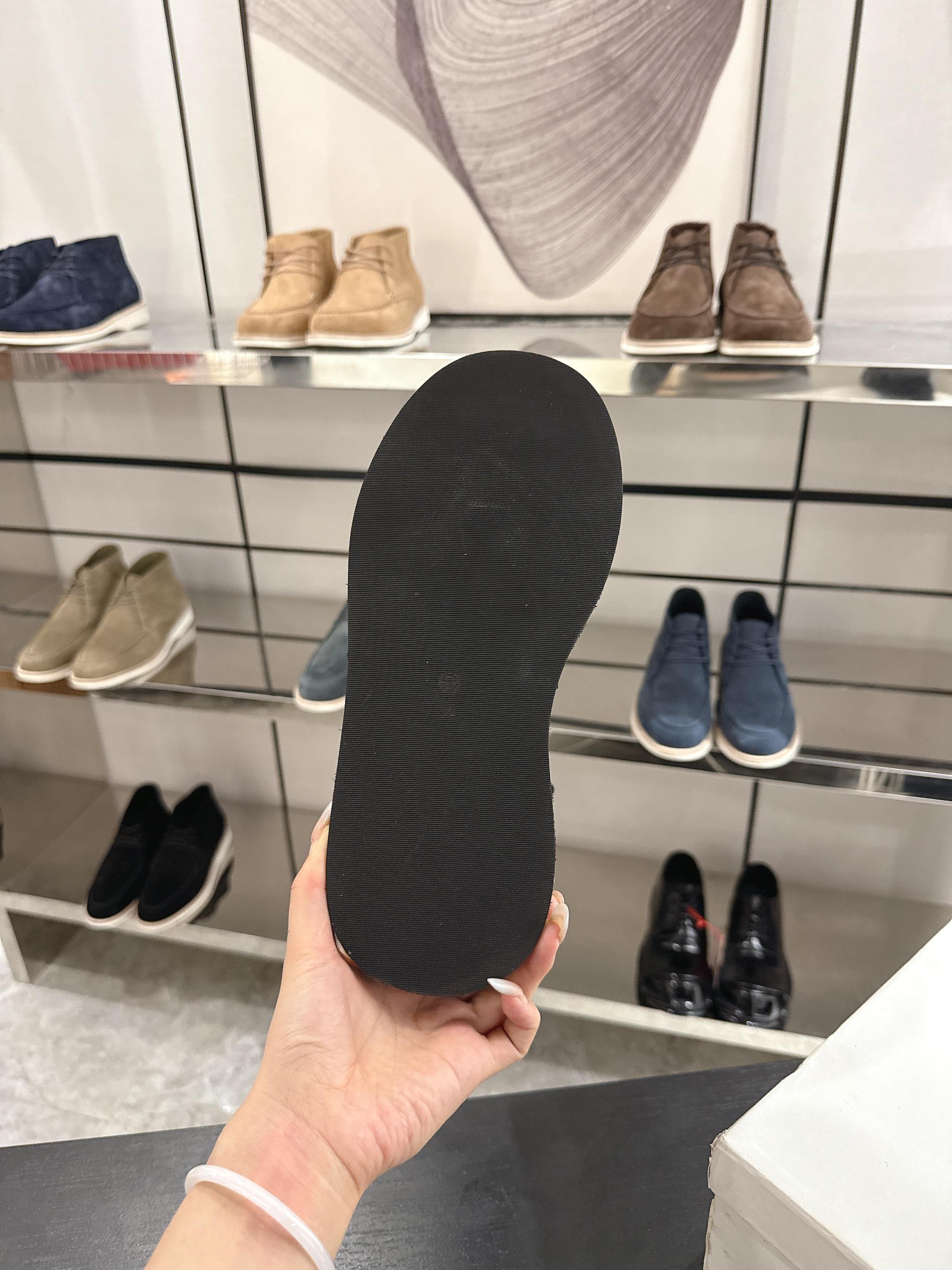 The Row SS2025. Boots Black Suede 543371
