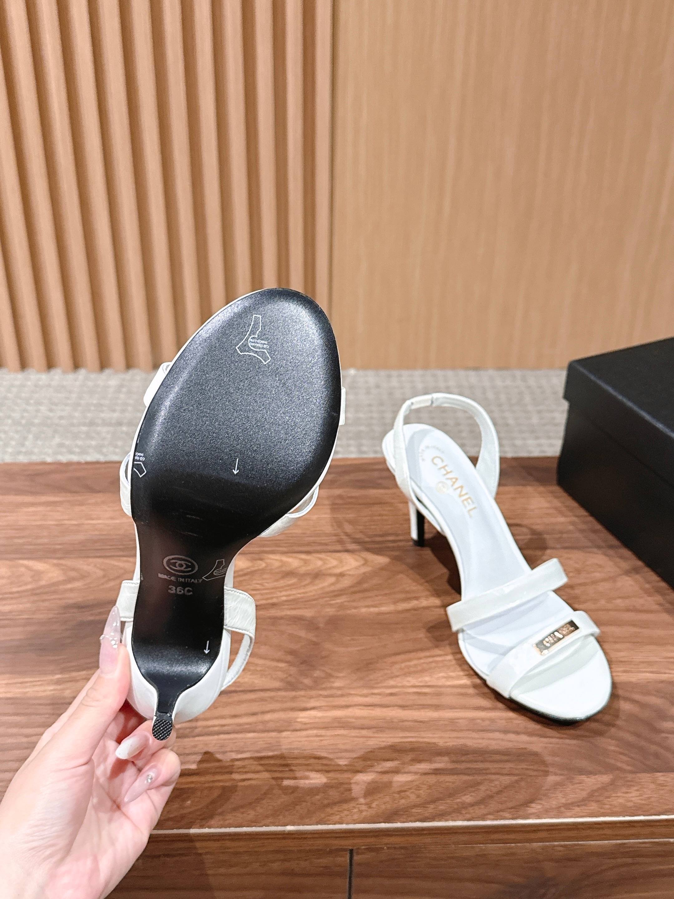 CC 26SS Sandal 8.5cm White Elephant Leather 692566